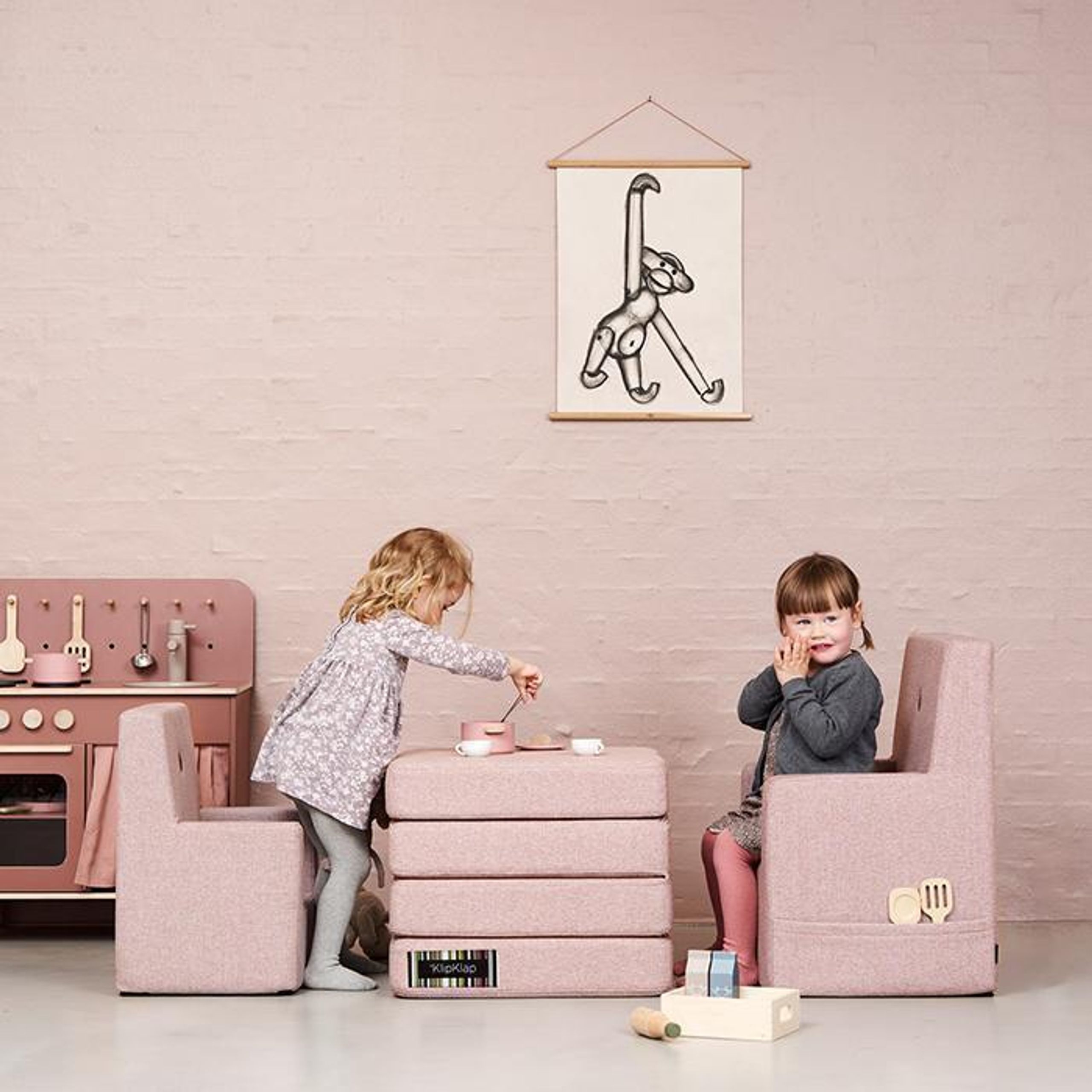 By KlipKlap - Stuhl - KK Kids Chair XL - Beige w/ Sand