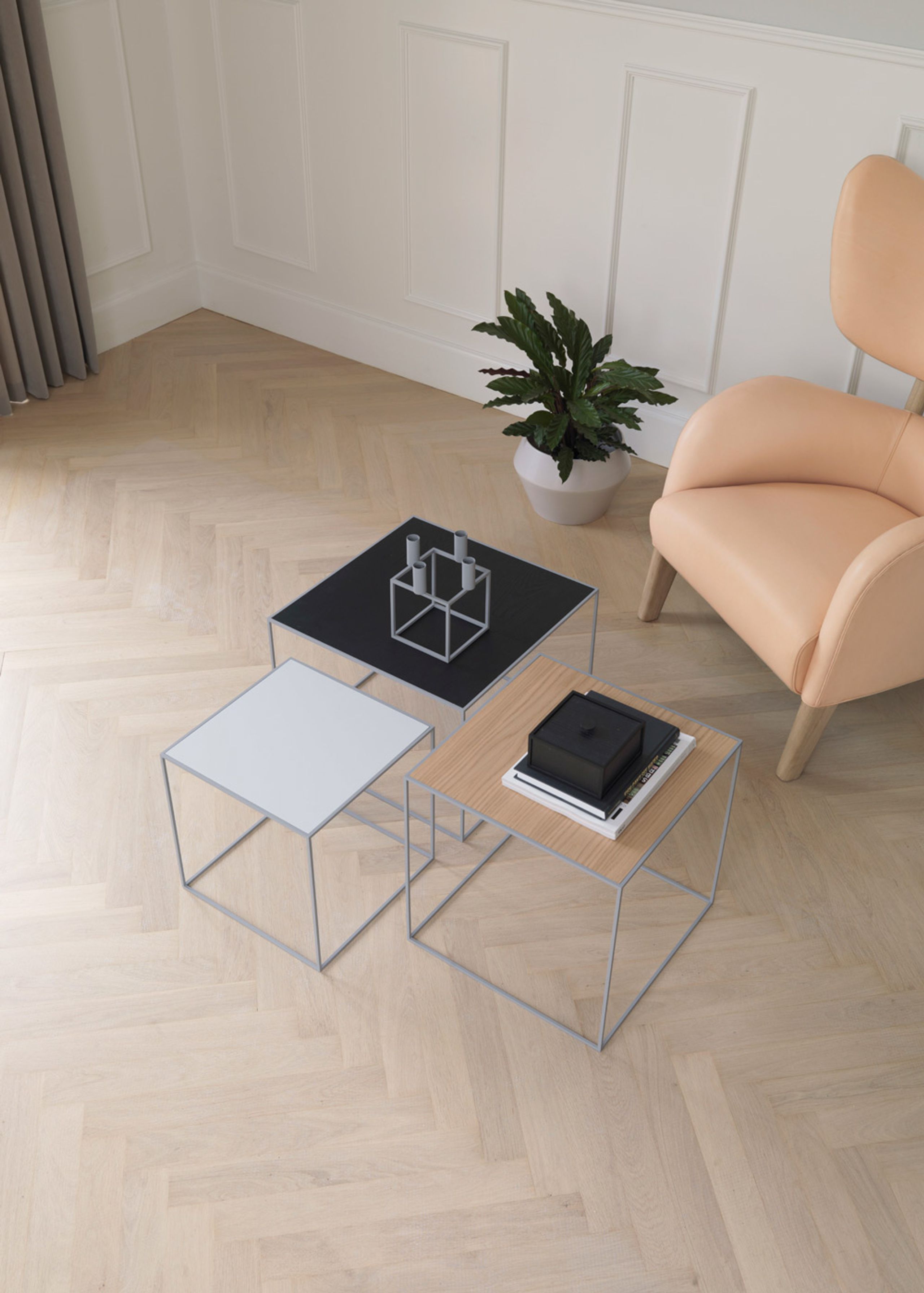 By Lassen - Bord - Twin 35 Table - Kobber/Sort med Hvid Base