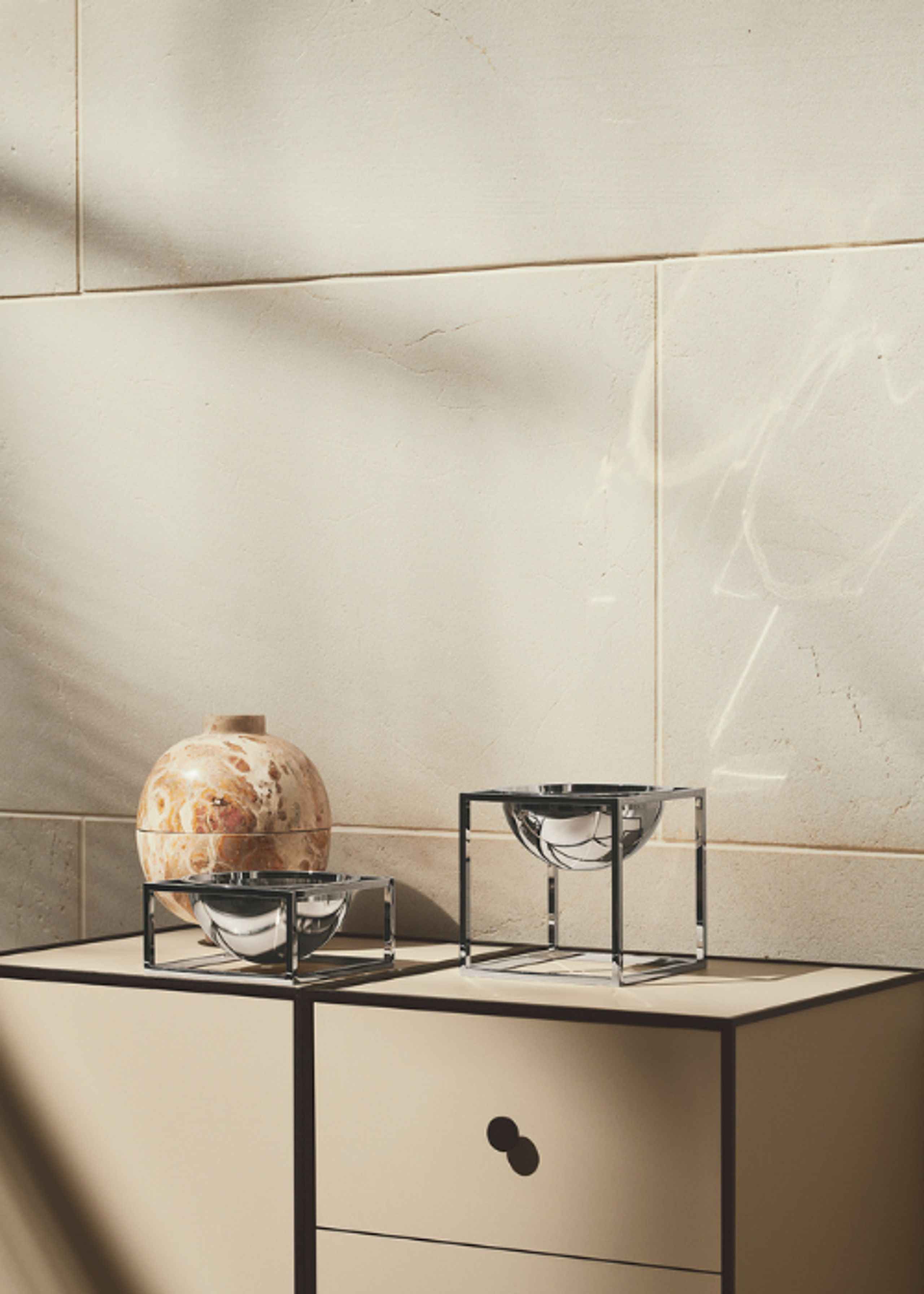 By Lassen - Abraço - Kubus Centerpiece - Nikkel Small