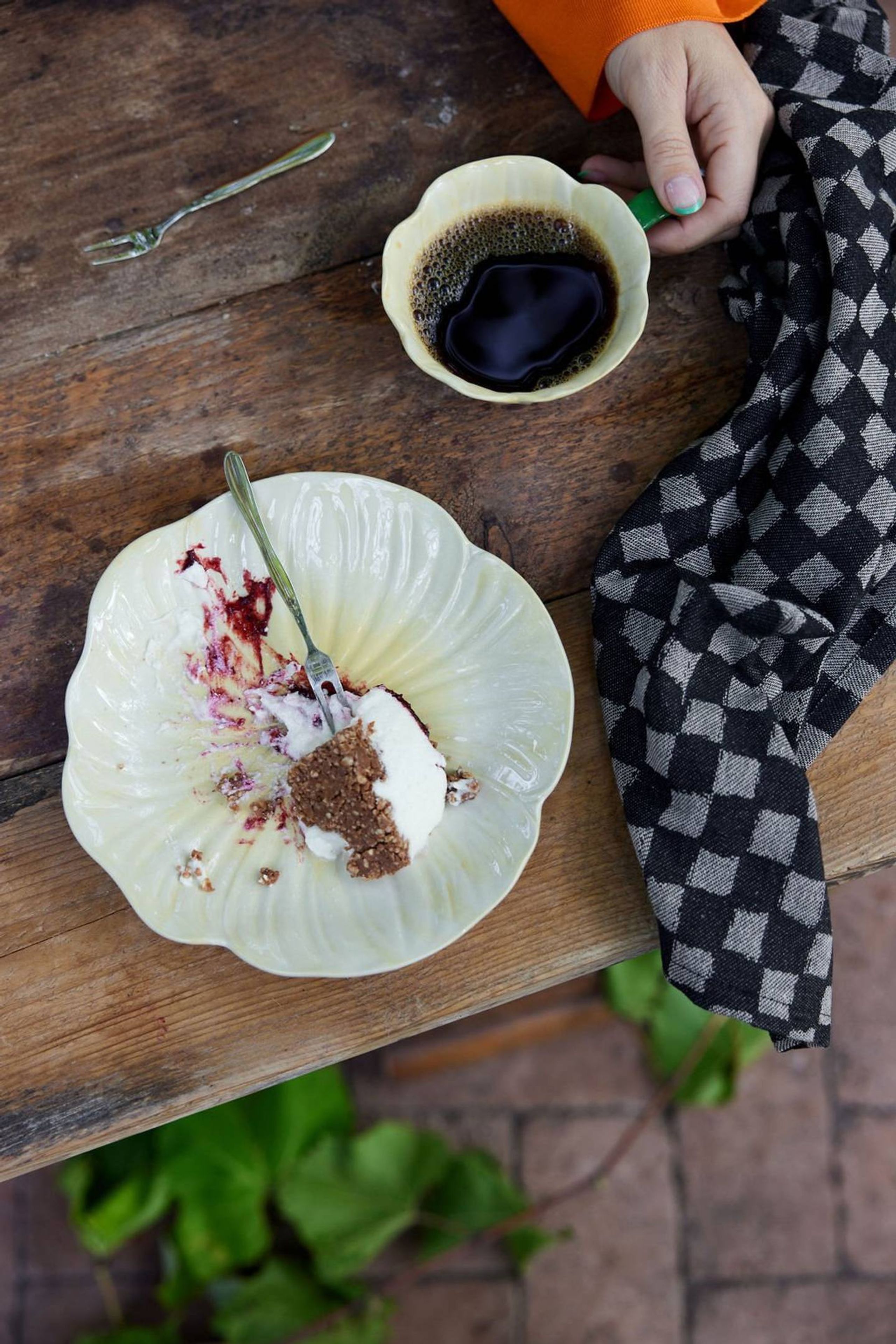 Byon - Tallrikar - Plate Poppy - Beige