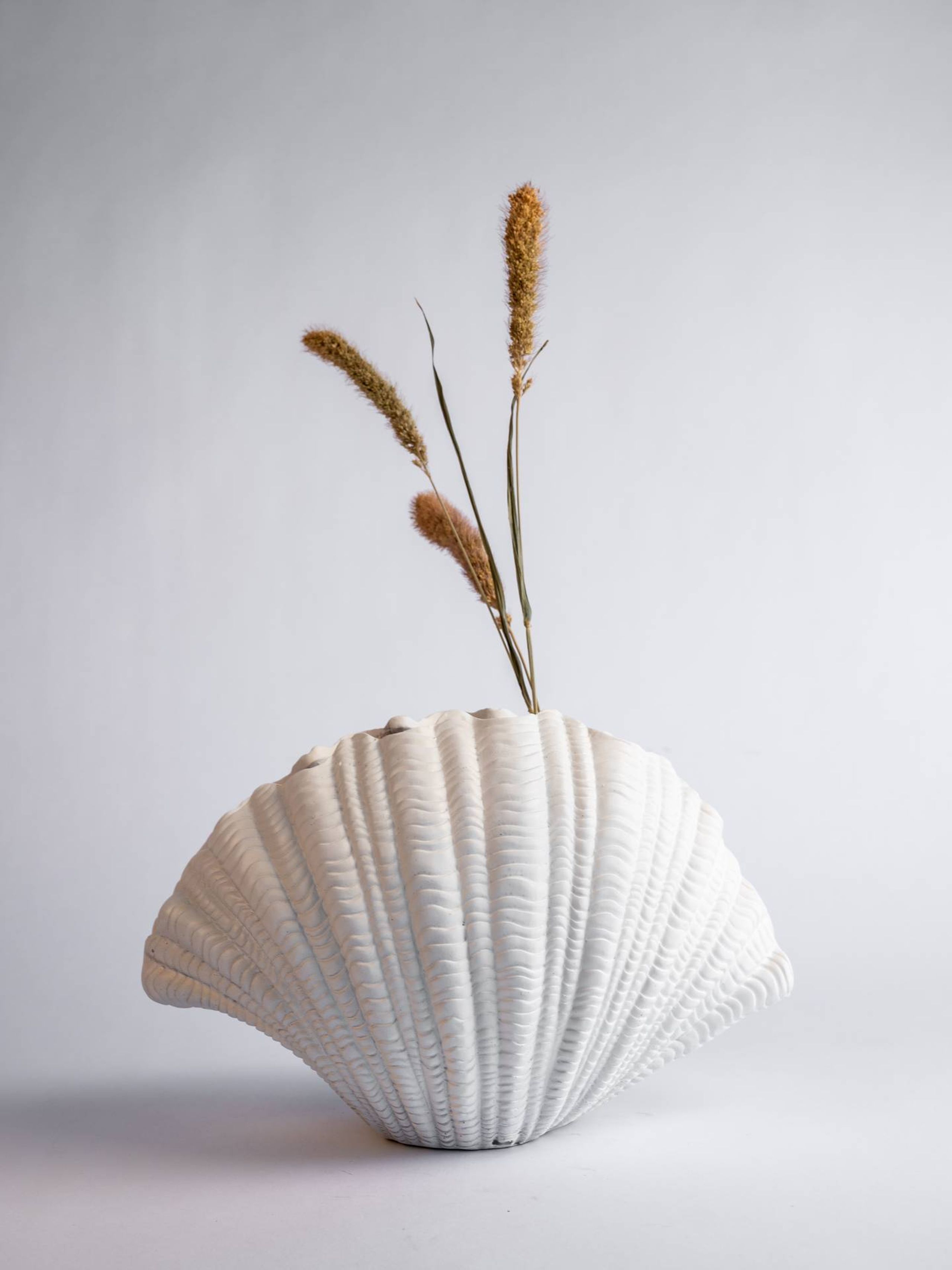 Byon - Vase - Vase Shell - White