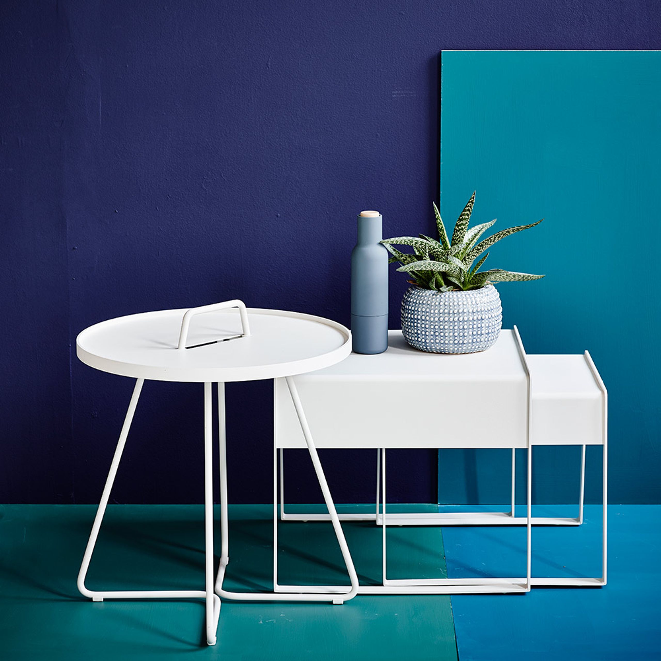 Cane-line - Table - On-the-move side table - Mocca - Small
