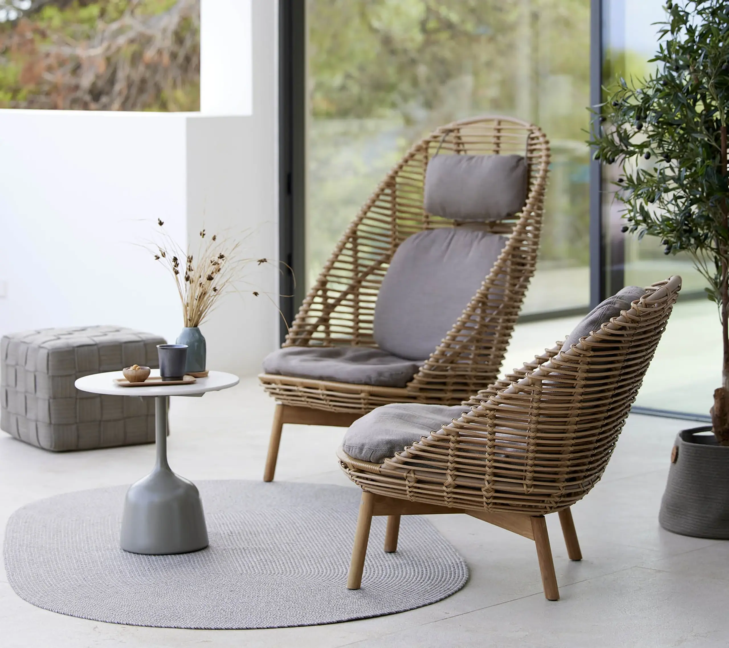Cane-line - Lounge chair - Hive Highback Chair - Seat: Natural, Cane-line Weave UT 3 / Cushion: Taupe, Cane-line AirTouch