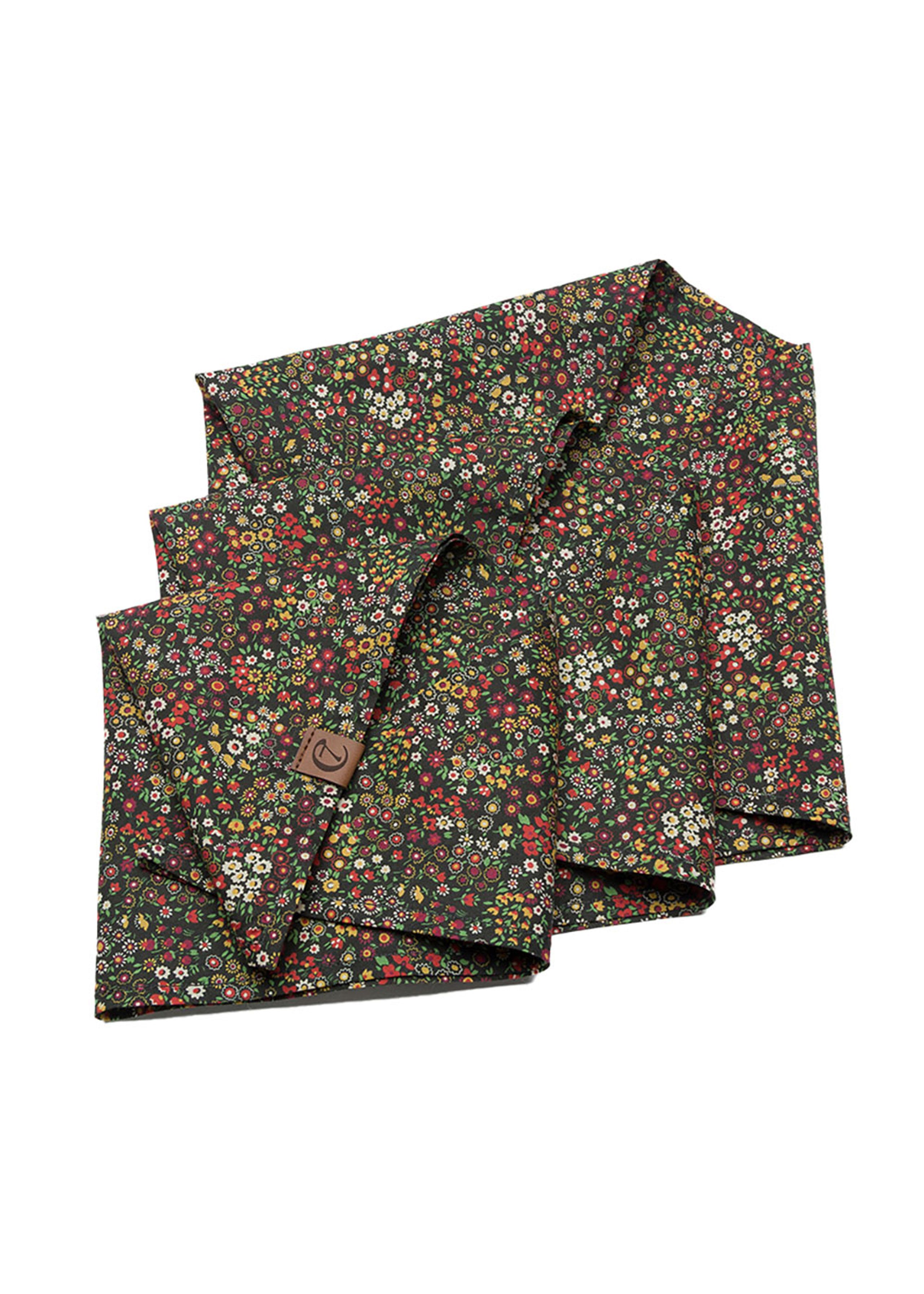 Cloud7 - Hondenkleding - Dog Bandana - Botanical Night