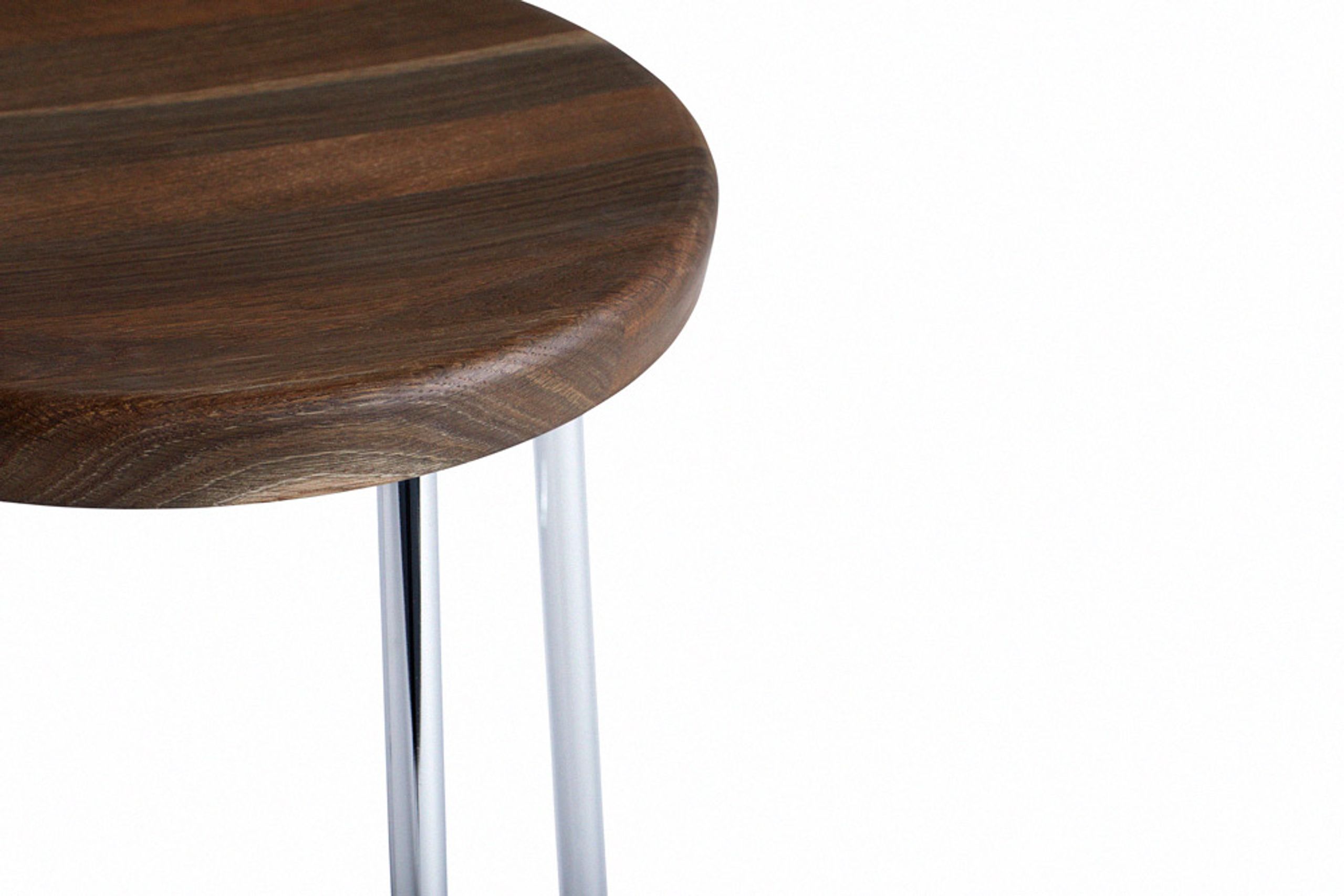 - - CORNET Bar Stool / Low - Chrome / Smoked Oiled Oak