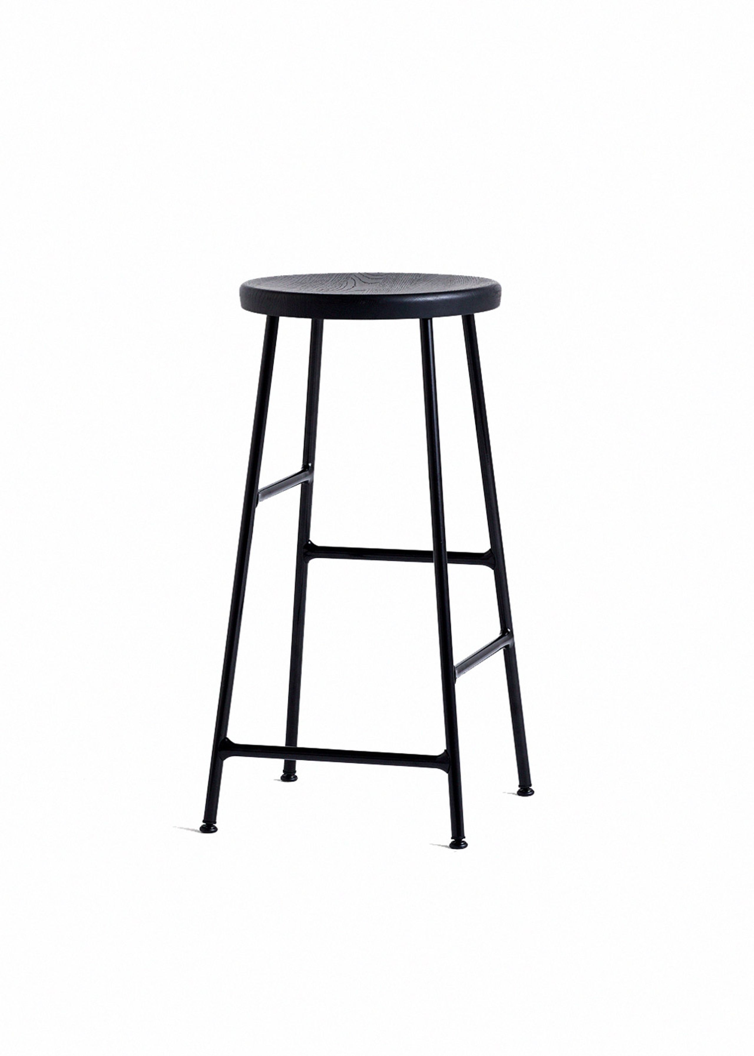  - - CORNET Bar Stool / Low - Soft Black / Soft Black Stained Oak