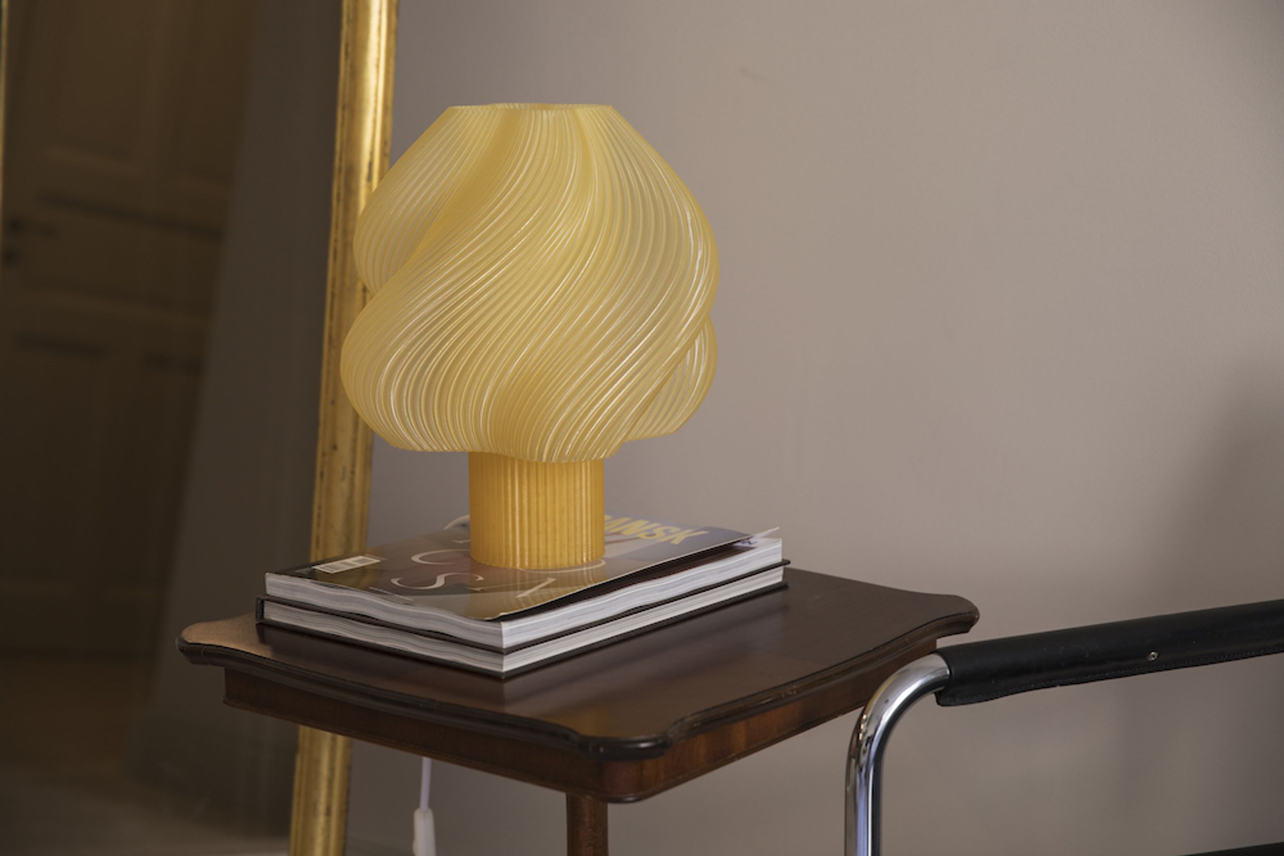 Créme Atelier - Bordlampe - Soft Serve Table Lamp Grande - Limoncello sorbet
