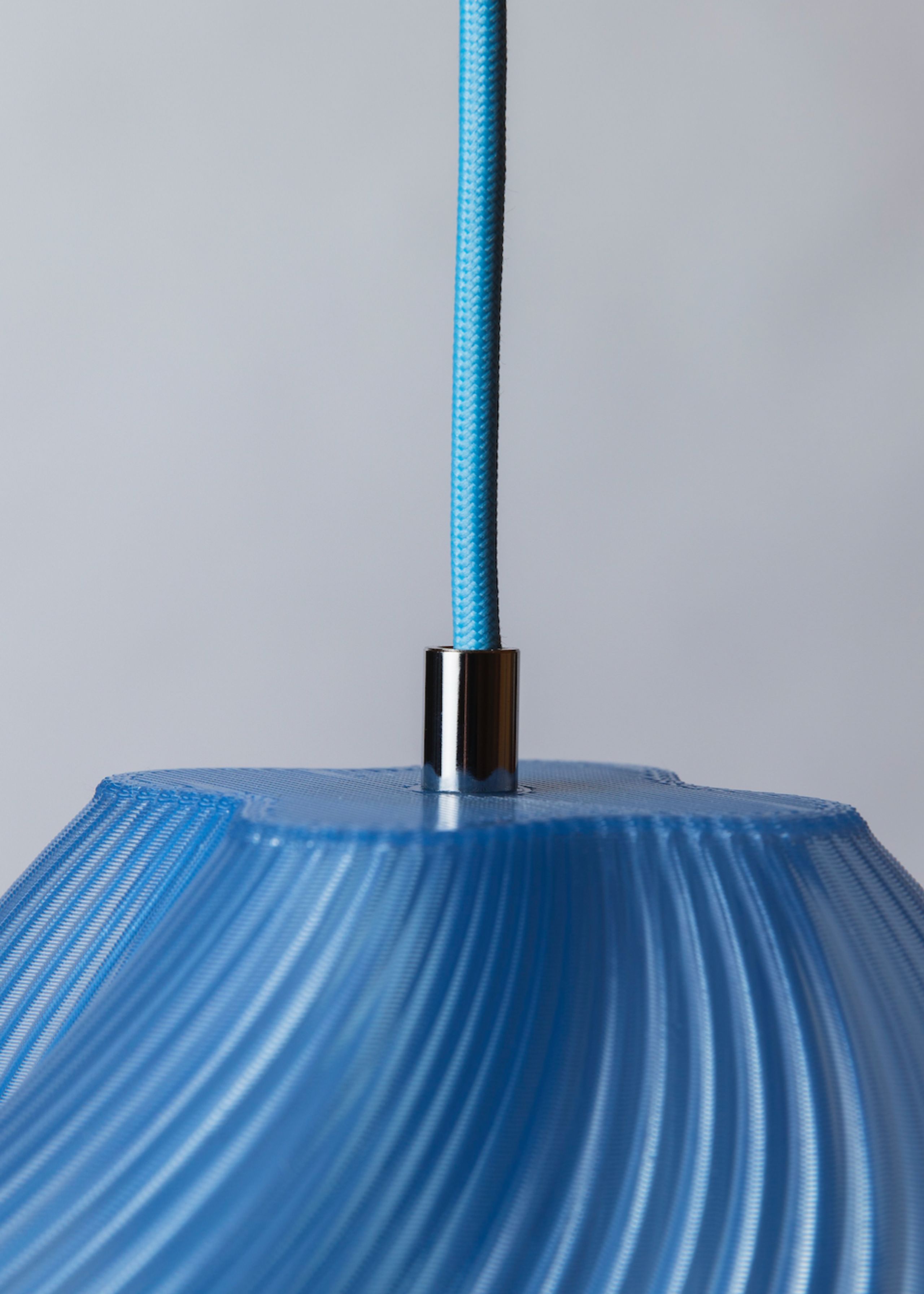 Crème Atelier - Pendel - Soft Serve Pendant 01 - Blueberry Sorbet - Chrome