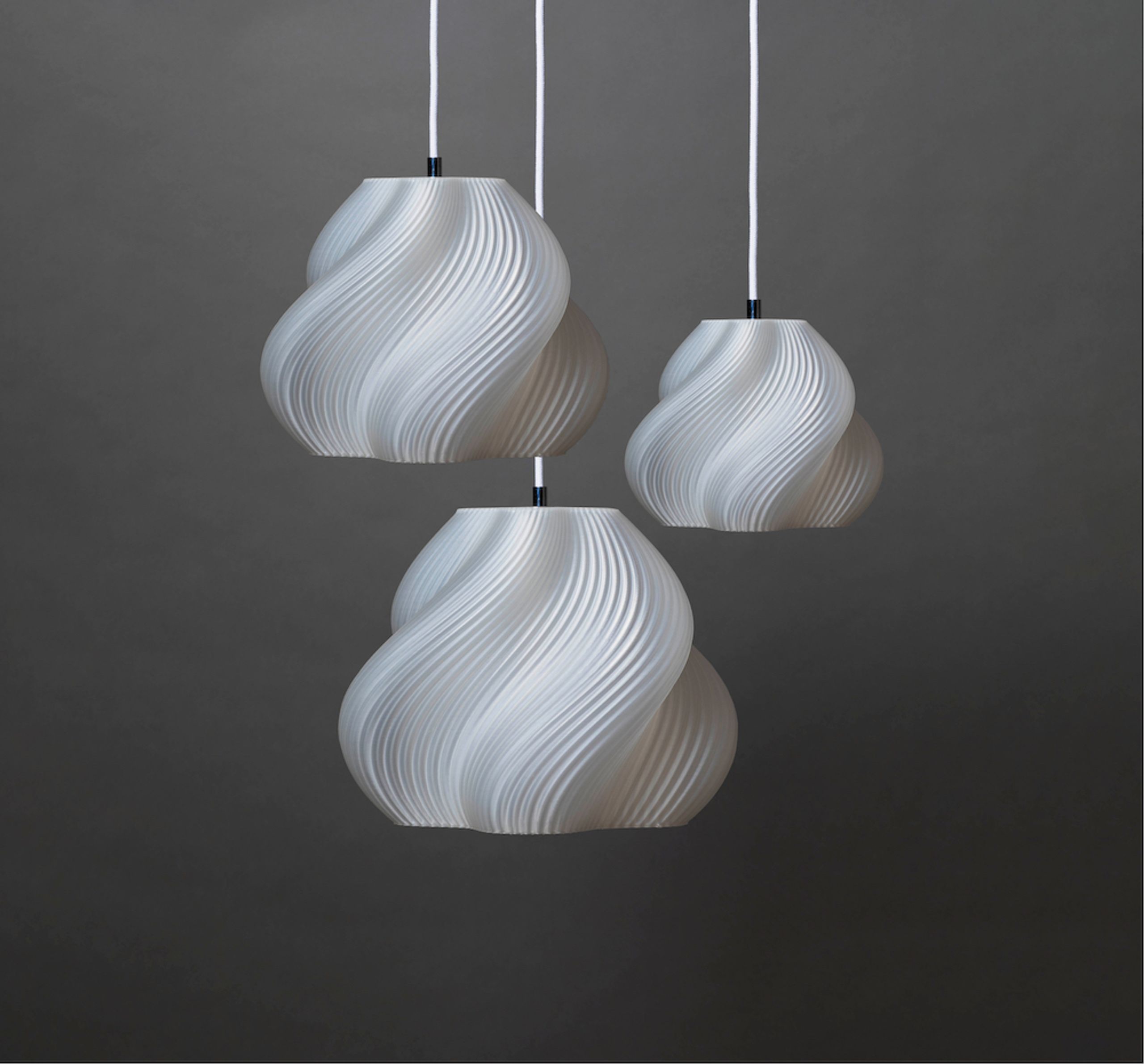 Créme Atelier - Pendant lamp - Soft Serve Pendant 02 - Chrome