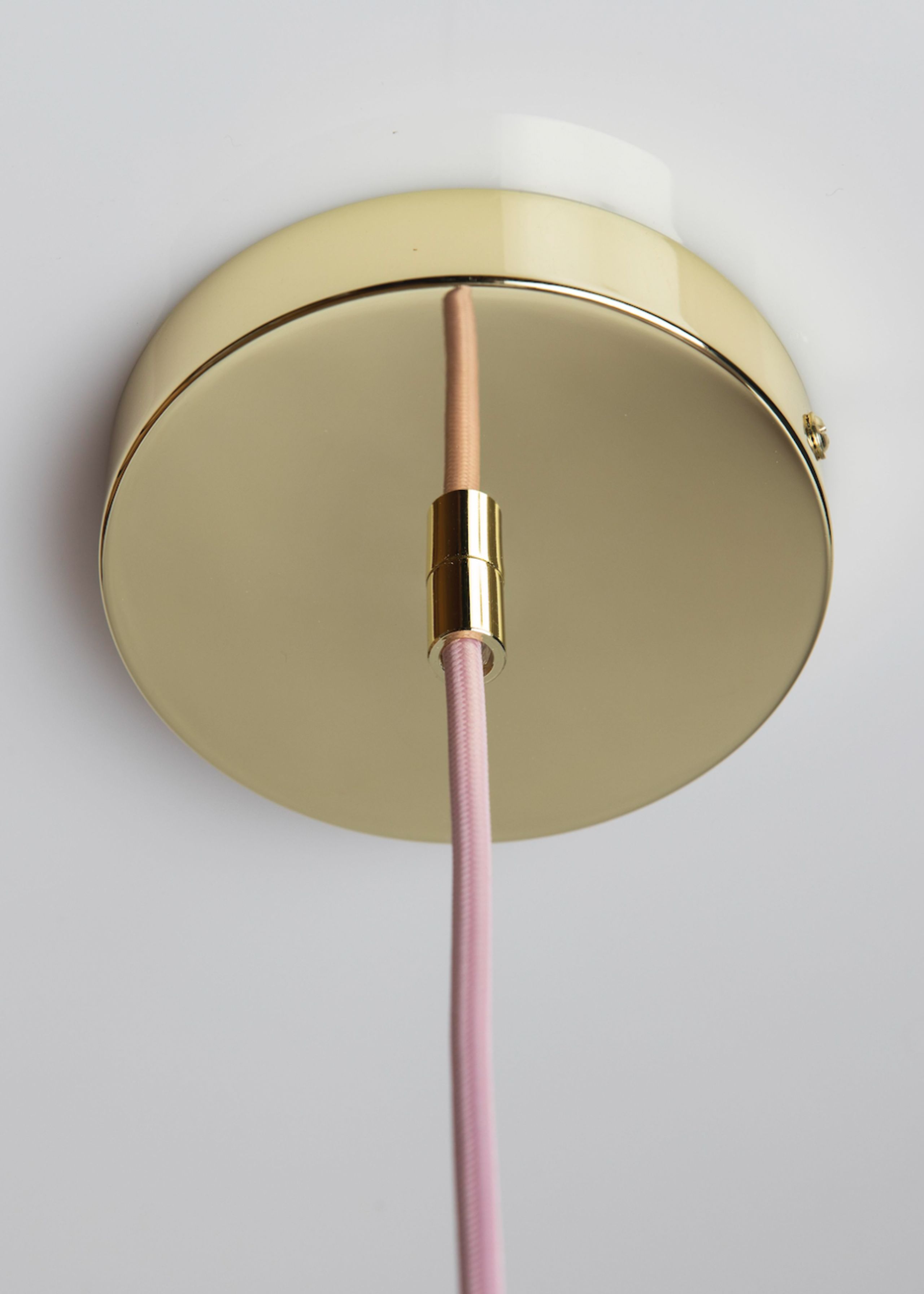 Crème Atelier - Pendel - Soft Serve Pendant 03 - Rose Sorbet - Brass