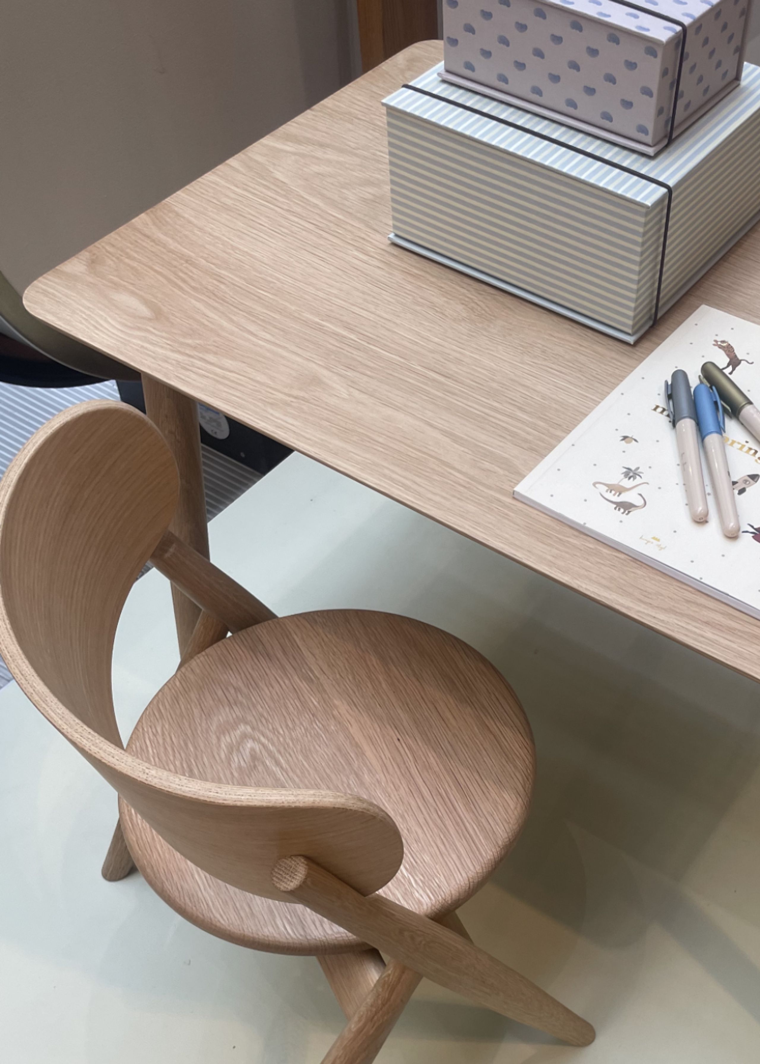 Curve Lab - Table pour enfants - Desk - Oak / Eg