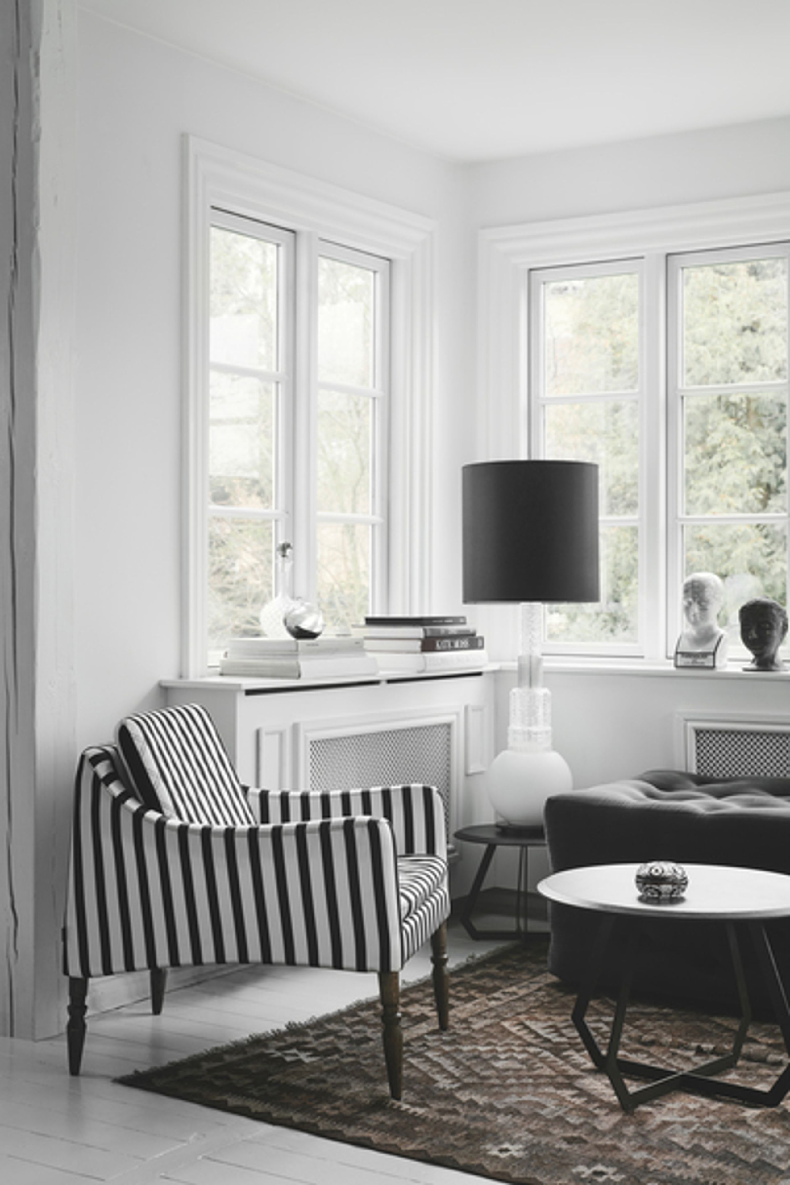 Design By Us - Coffee table - Fetish Table - Black Leather - Black