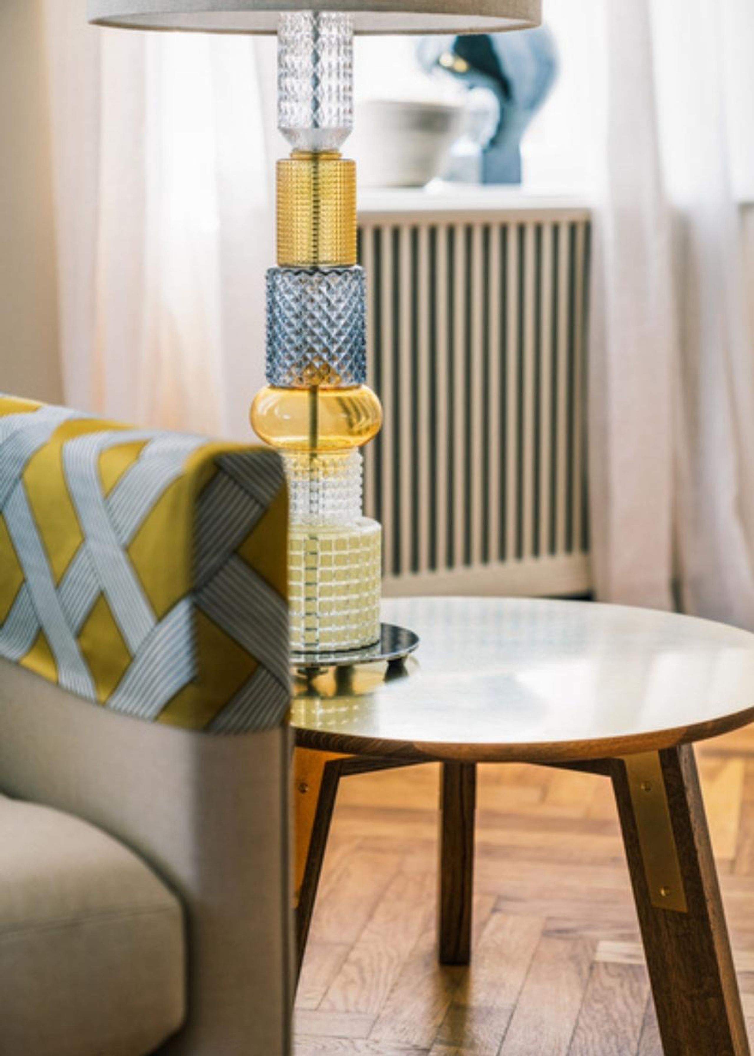 Design By Us - Spisebord - Oaklywood Dining table - Brass/gold