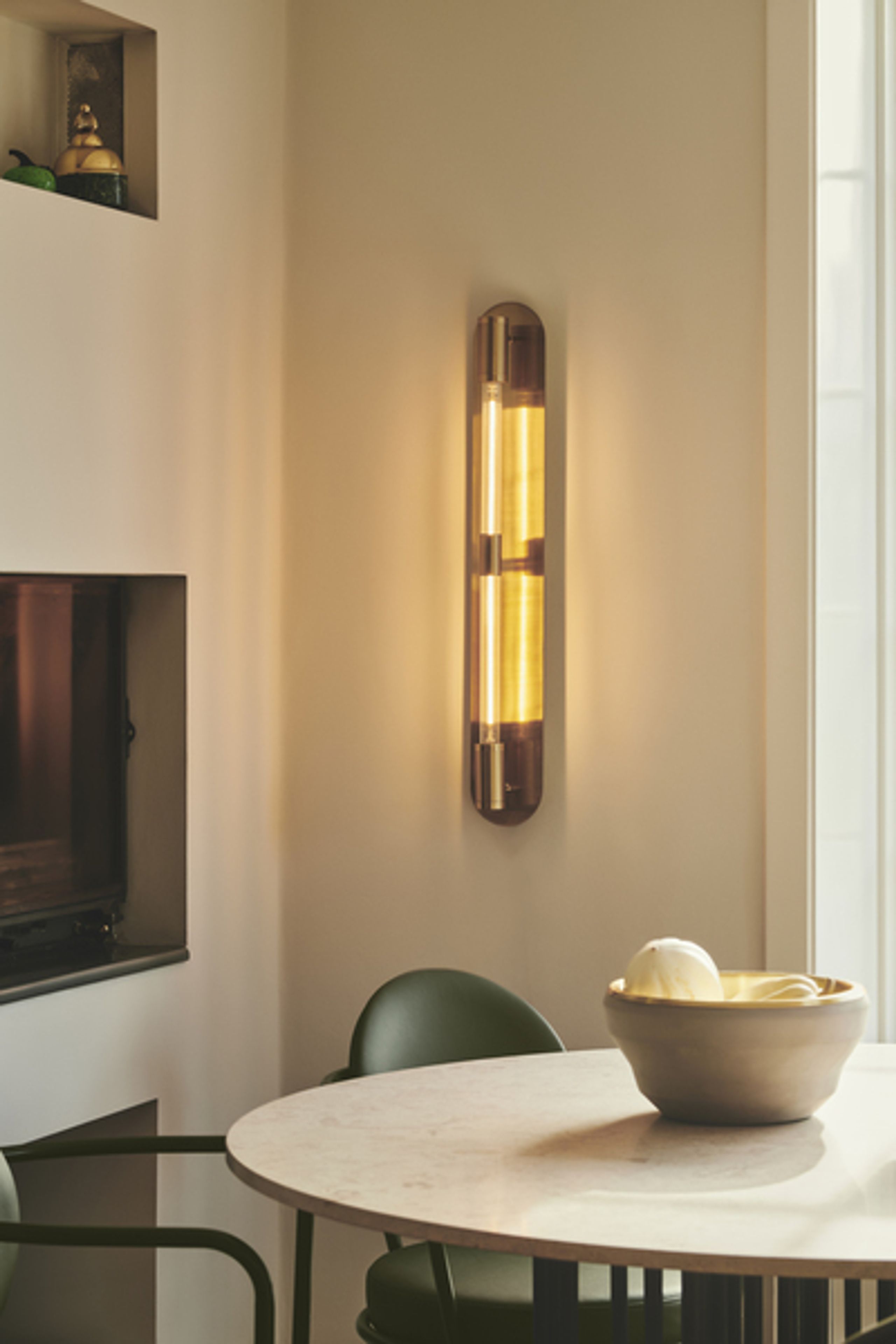 Design By Us - Eetkamerstoel - Casablanca Chair - Colored Frame - Leather Sørensen Ultra - Moss