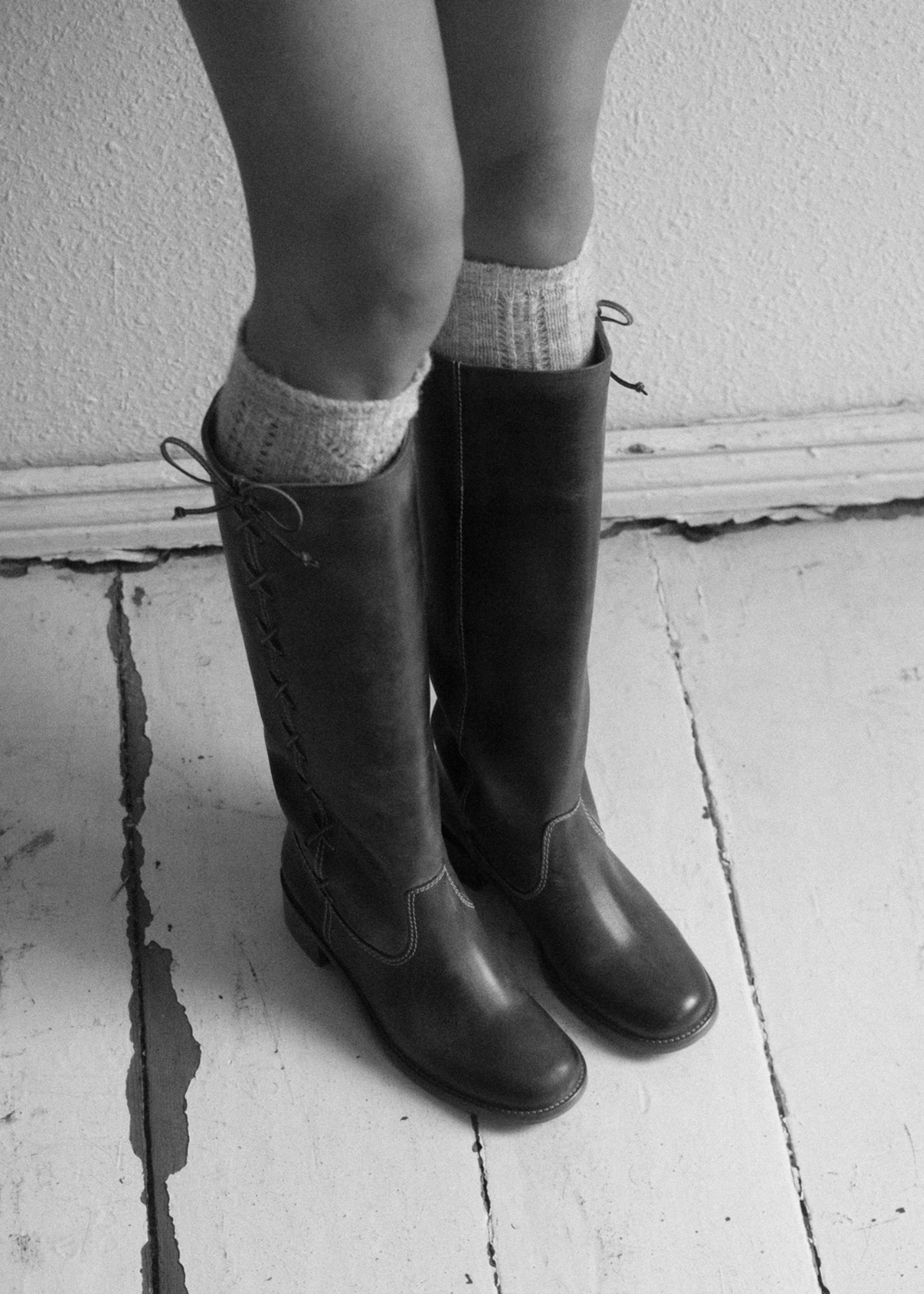 DICO - Boots - Ann Laces - Dark Tan (Escovado Leather)