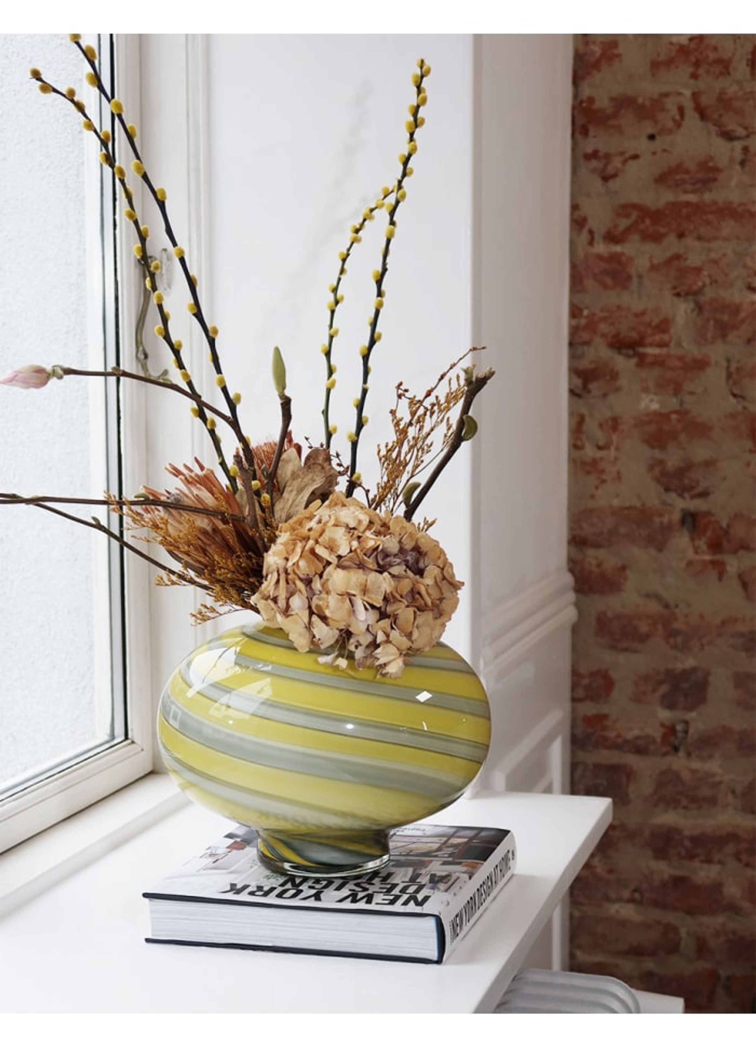 eden outcast - Vase - Twirl Vase - Twirl Vase Yellow Mini