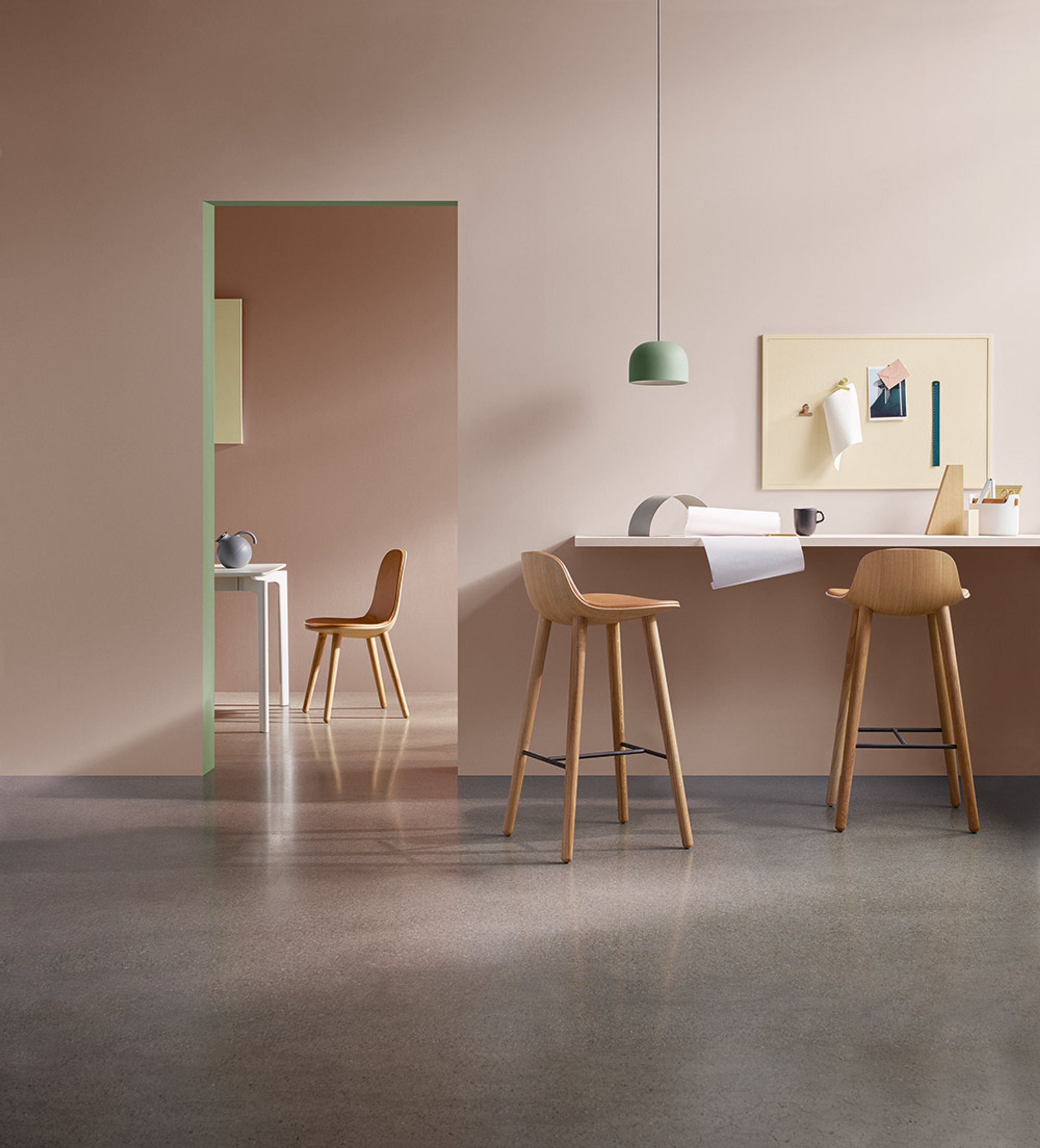 Eva Solo - Barstol - Abalone barstol - Røget Eg / Læder: Sort