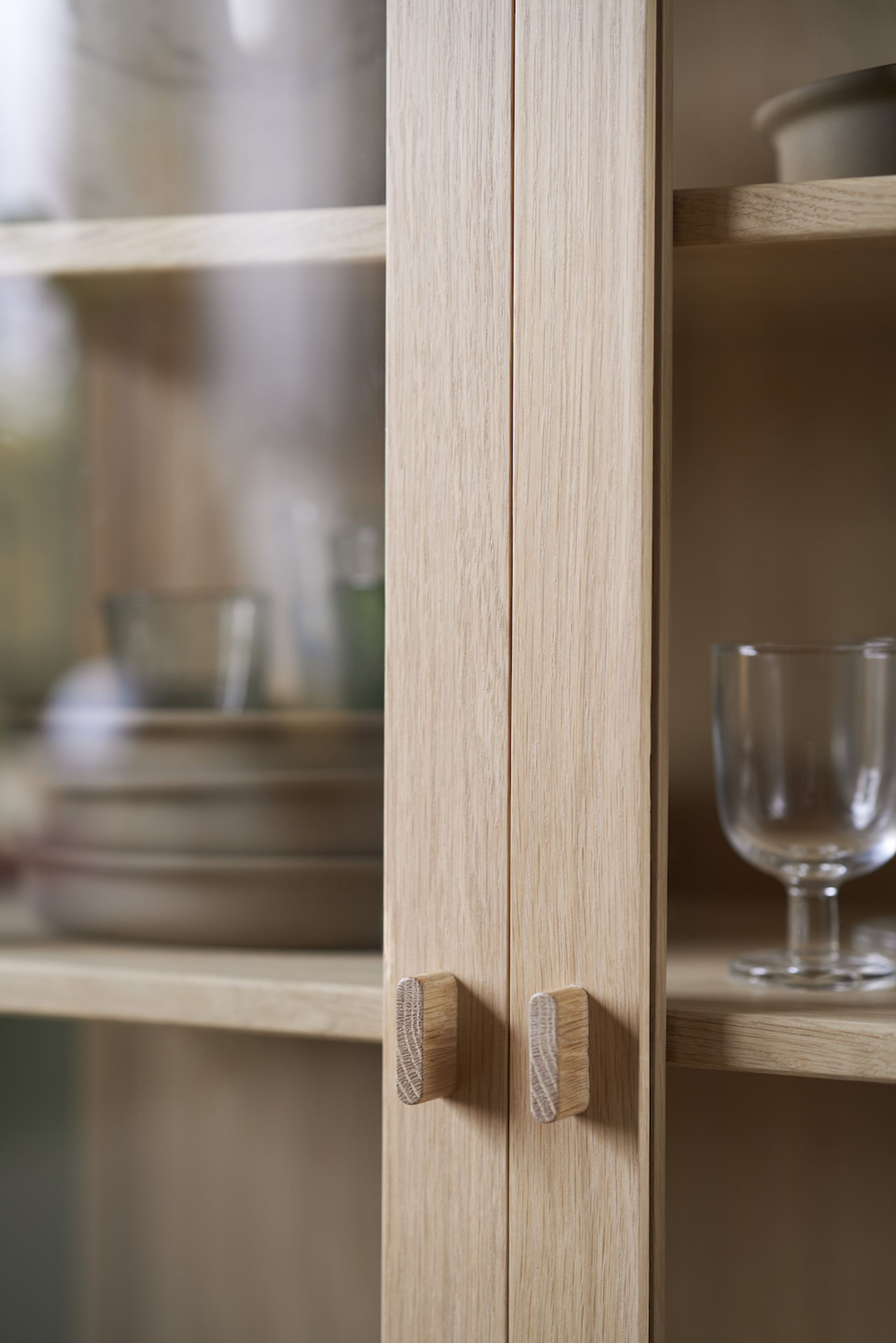 FDB Møbler / Furniture - Vitrine d'exposition - A90 Boderne - Glas Cabinet - Sort Bøg - Lav