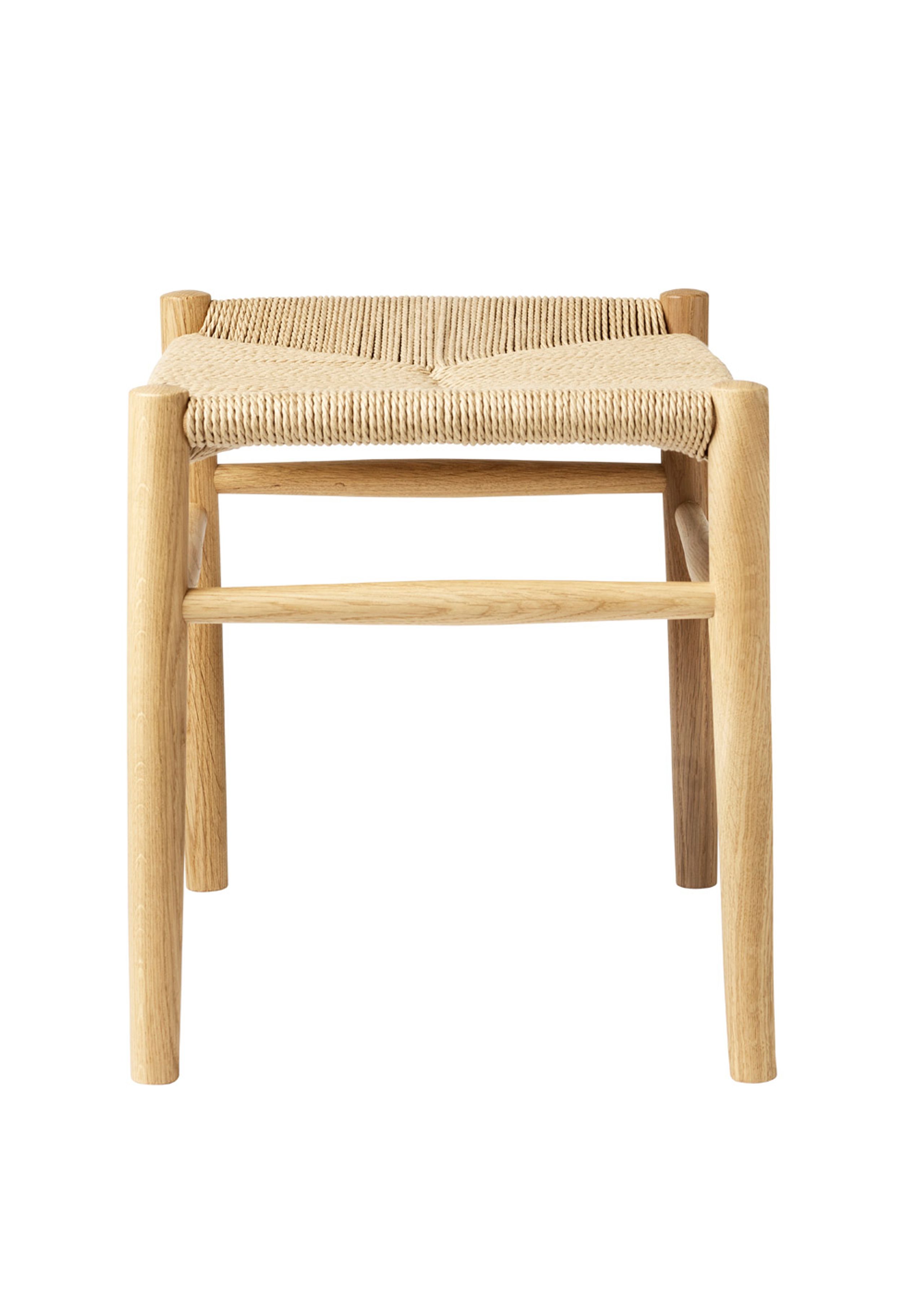 FDB Møbler / Furniture - Hocker - J83 von Jørgen Bækmark - Lacquered Oak/Nature Wicker