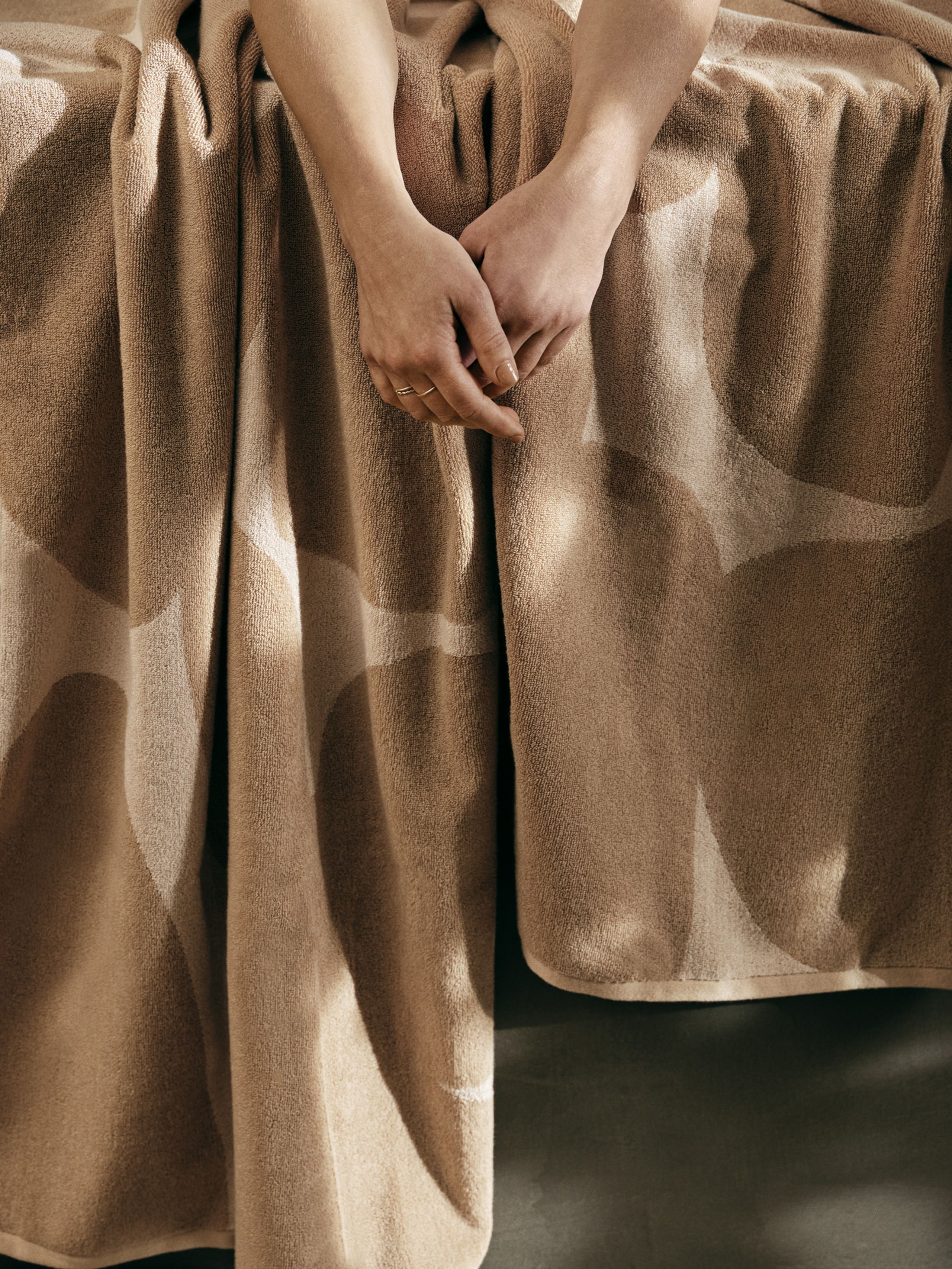 Ferm Living - Bath towel - Ebb Bath Towel - Sand/Off-white