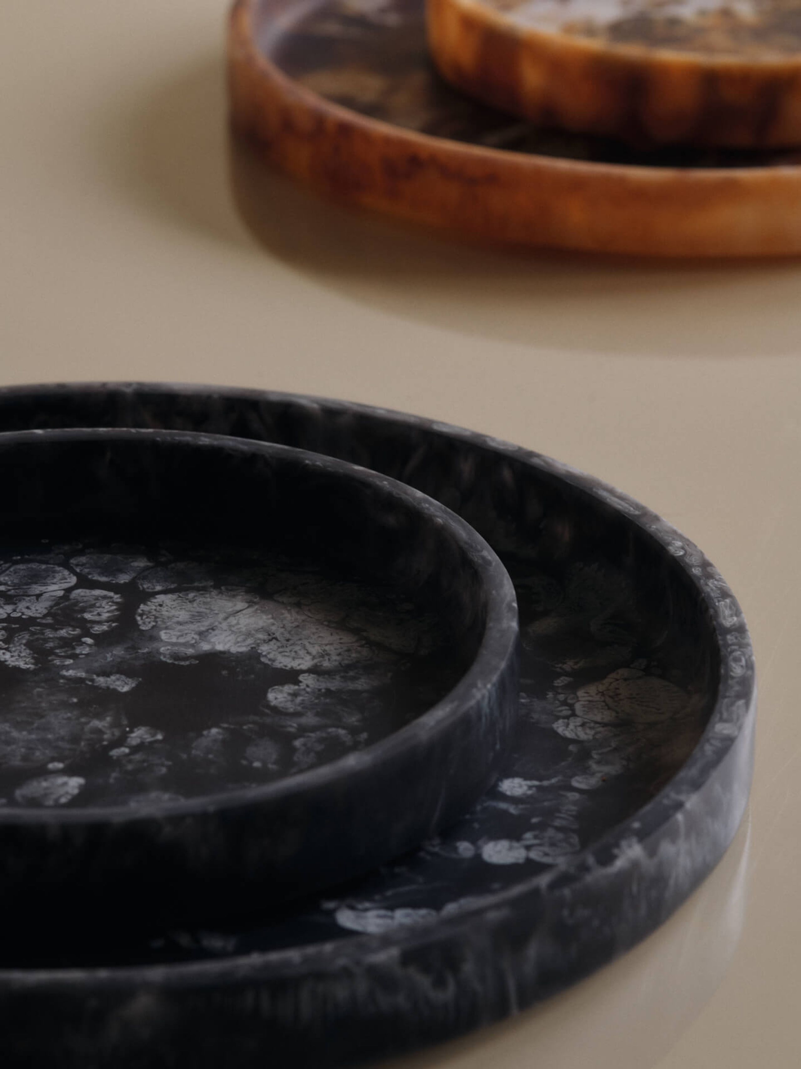 Ferm Living - Zásobník - Mist Tray - Ø30 - Charcoal