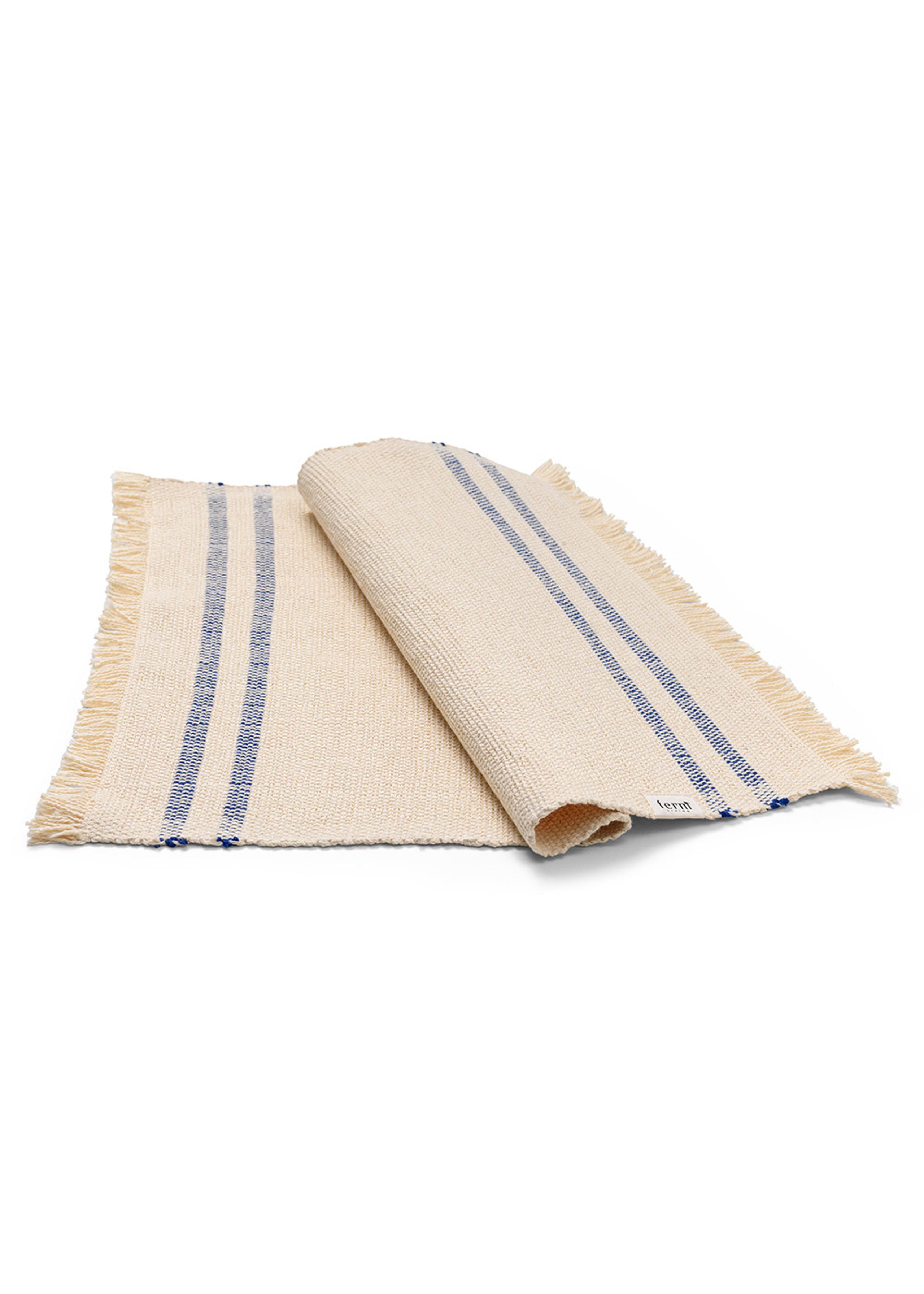 Ferm Living - Gonna del tavolo - Savor Placemat - Off-White / Blue