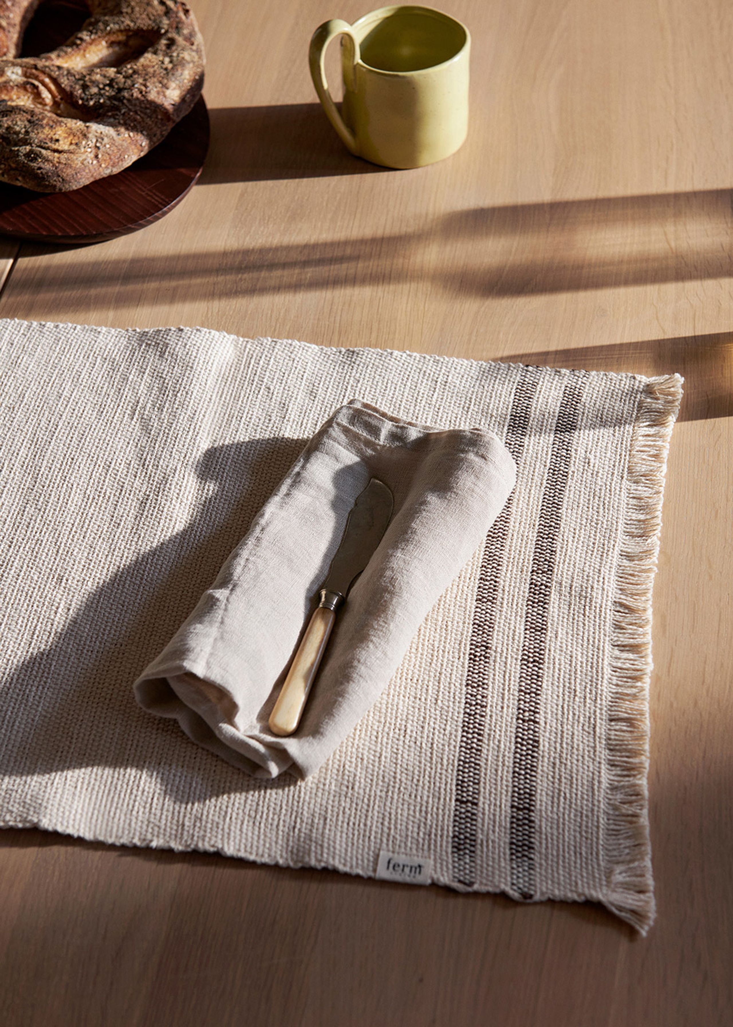 Ferm Living - Gonna del tavolo - Savor Placemat - Off-White / Blue