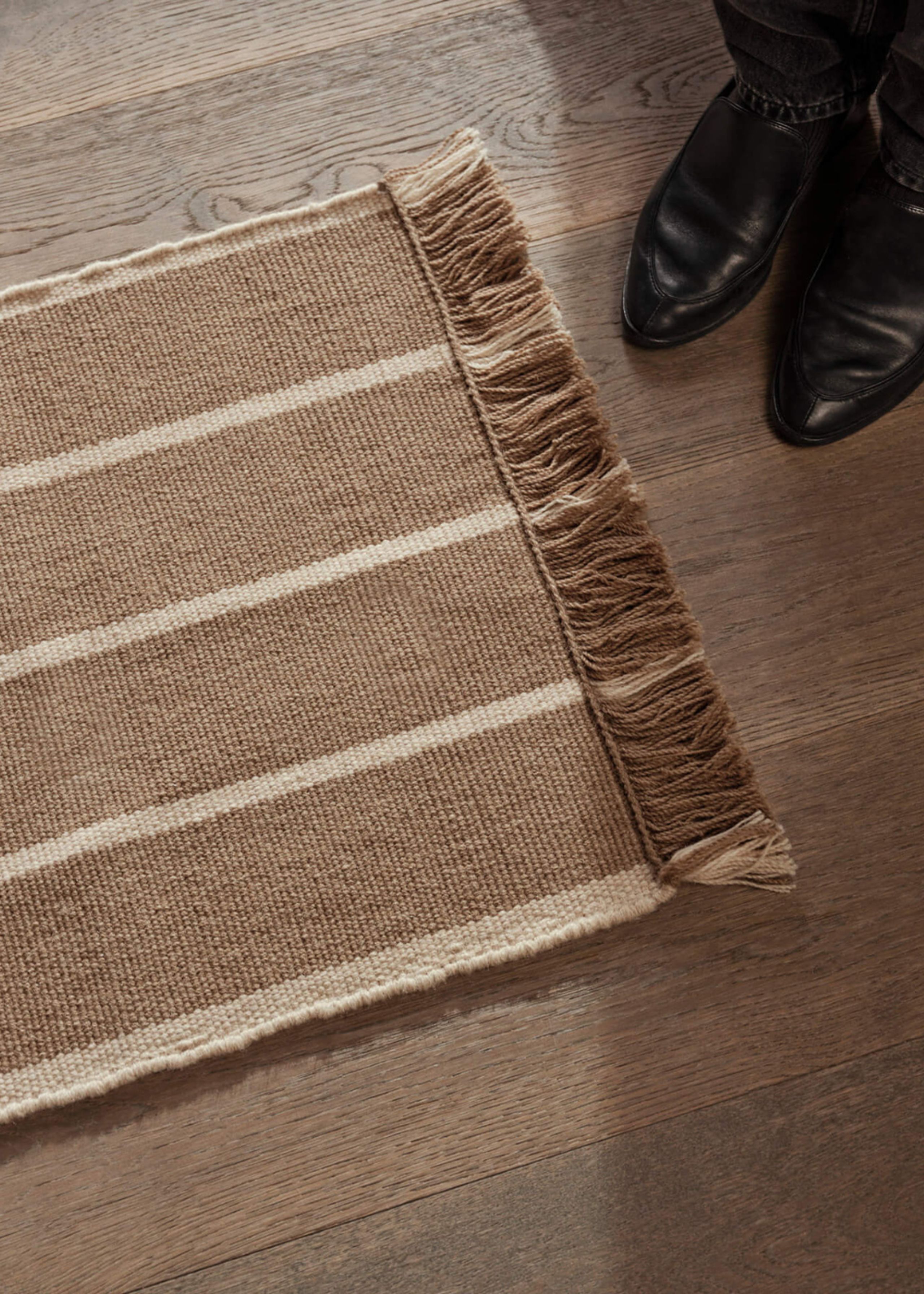 Ferm Living - Doormat - Calm Kelim Mat - 50 x 70 - Dark Sand/Off-white