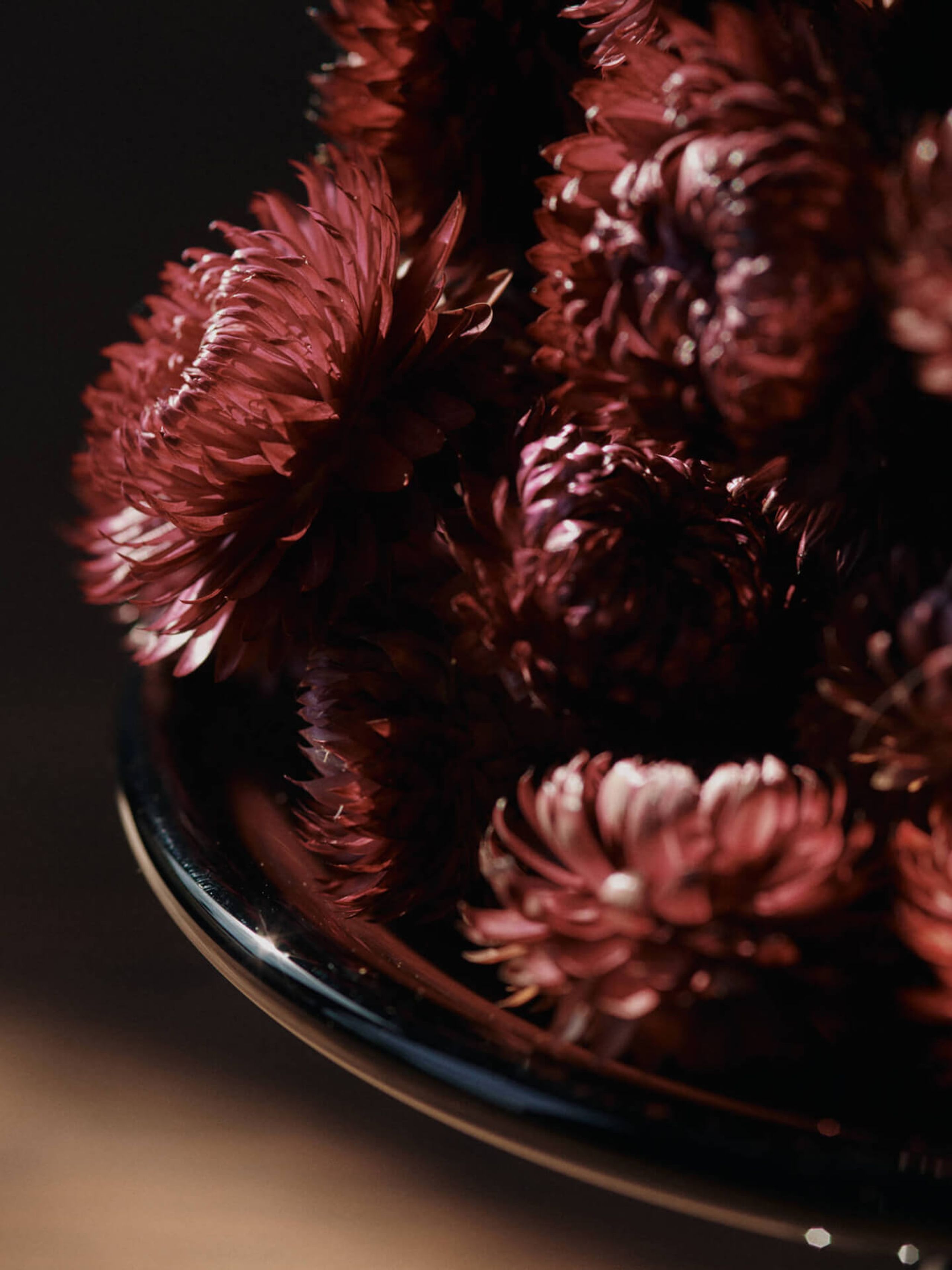 Ferm Living - Dish - Damo Glass Centrepiece - Dark Grape, Small