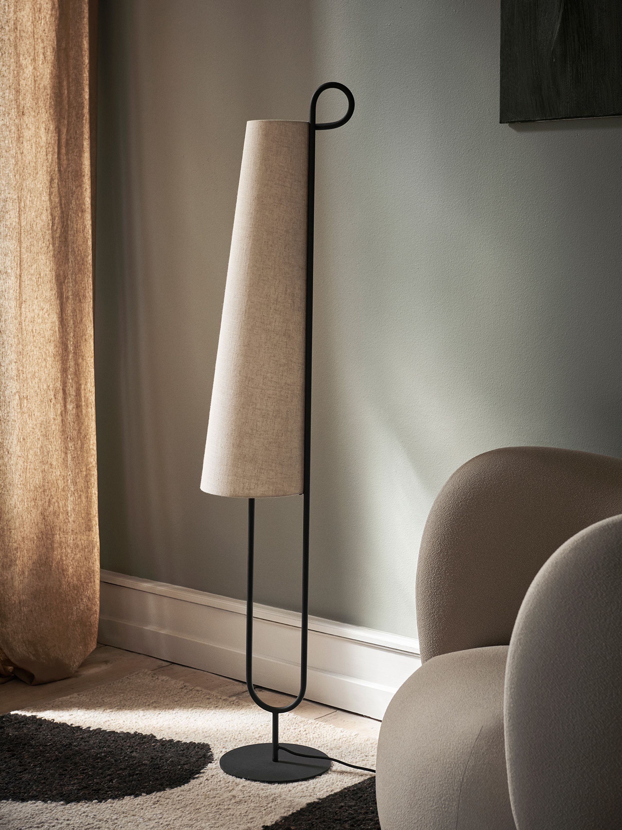 Ferm Living - - Ancora Floor Lamp - Ancora Floor Lamp - Black/Natural