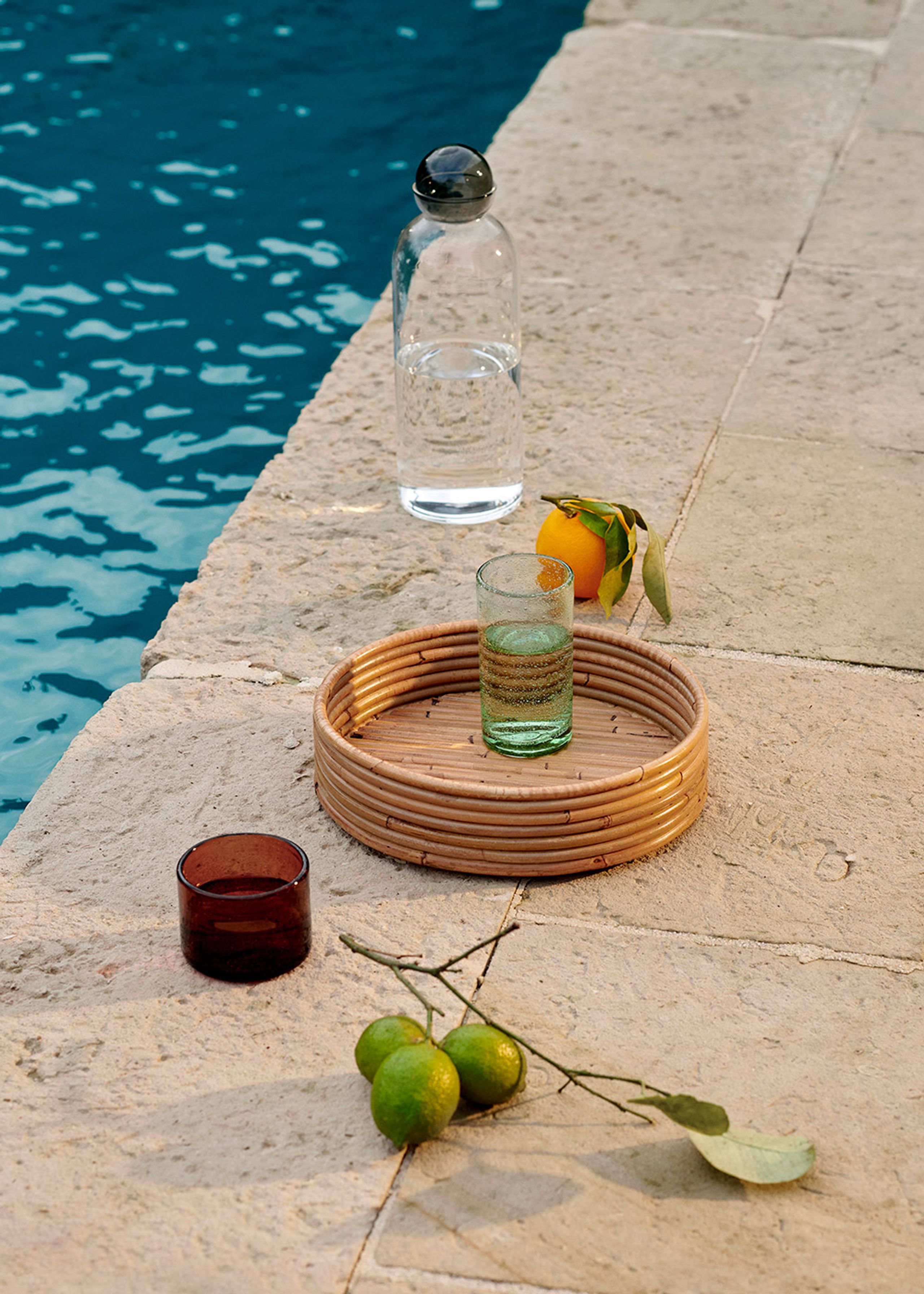 Ferm Living - Lasi - Oli Water Glass - Amber - Low