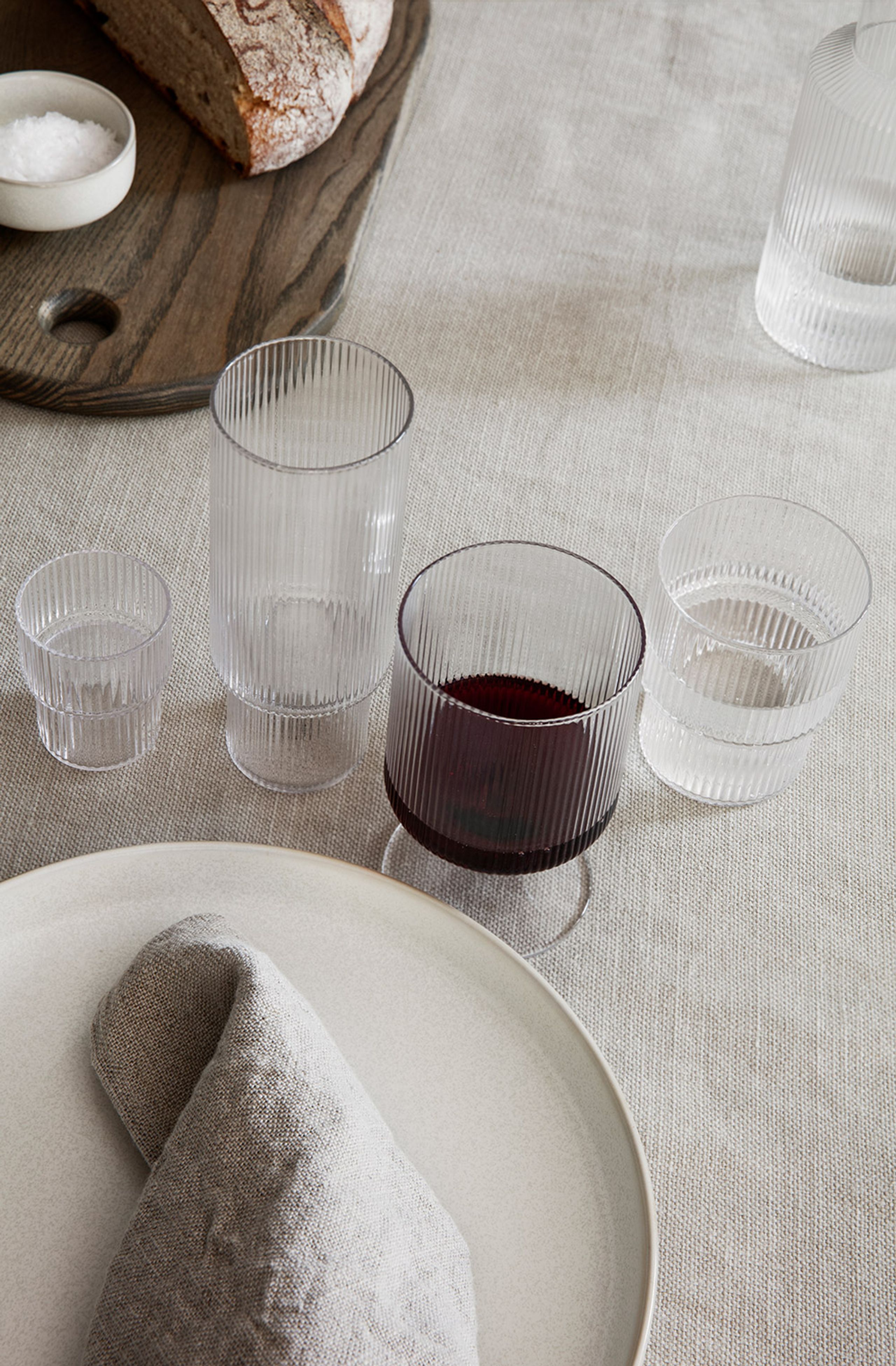 Ferm Living - Sklo - Ripple Long Drink Glass (Set of 4) - Smoked Grey