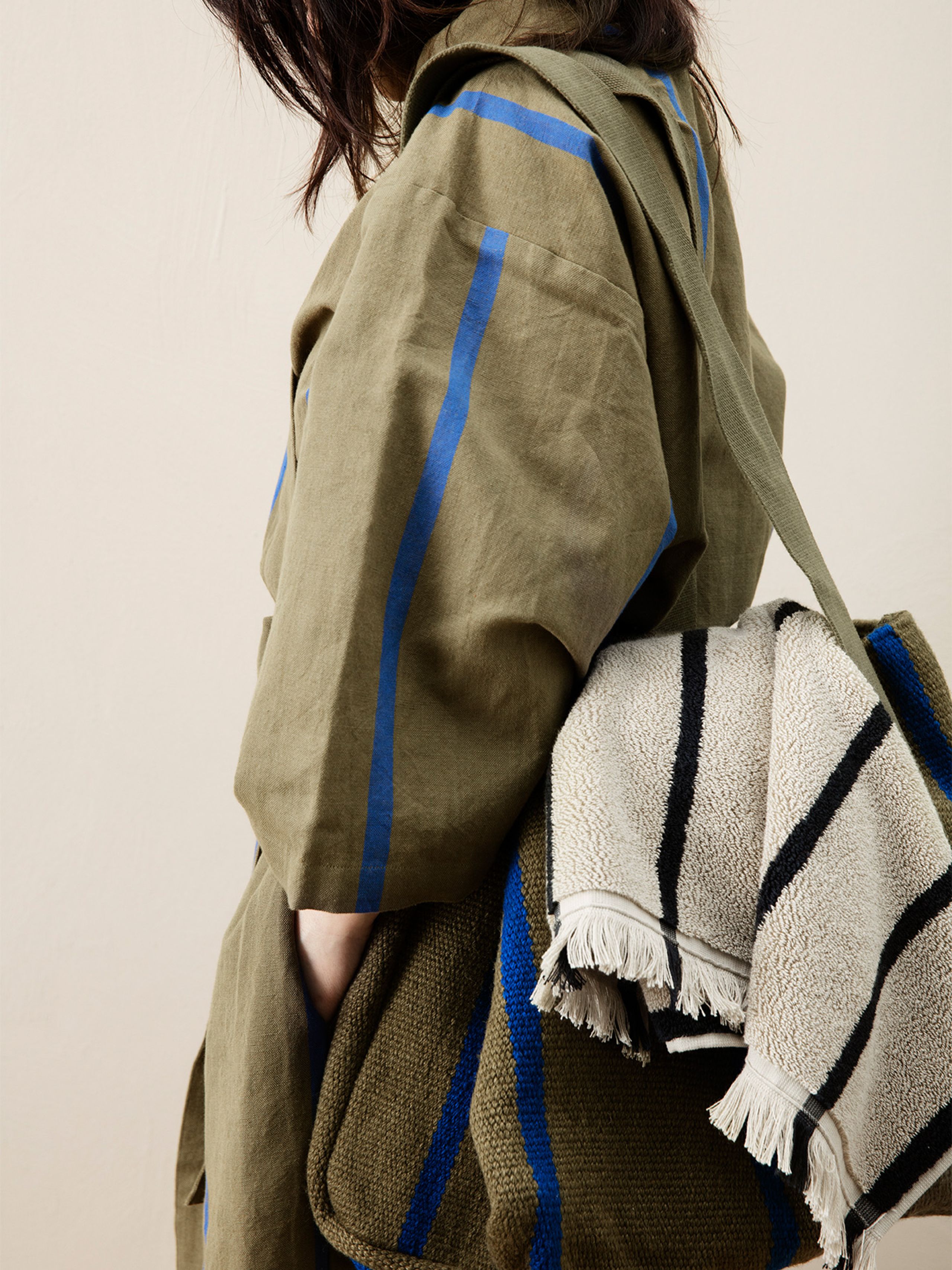 Ferm Living - Towel - Alee Towel - Sand / Black / Hand Towel