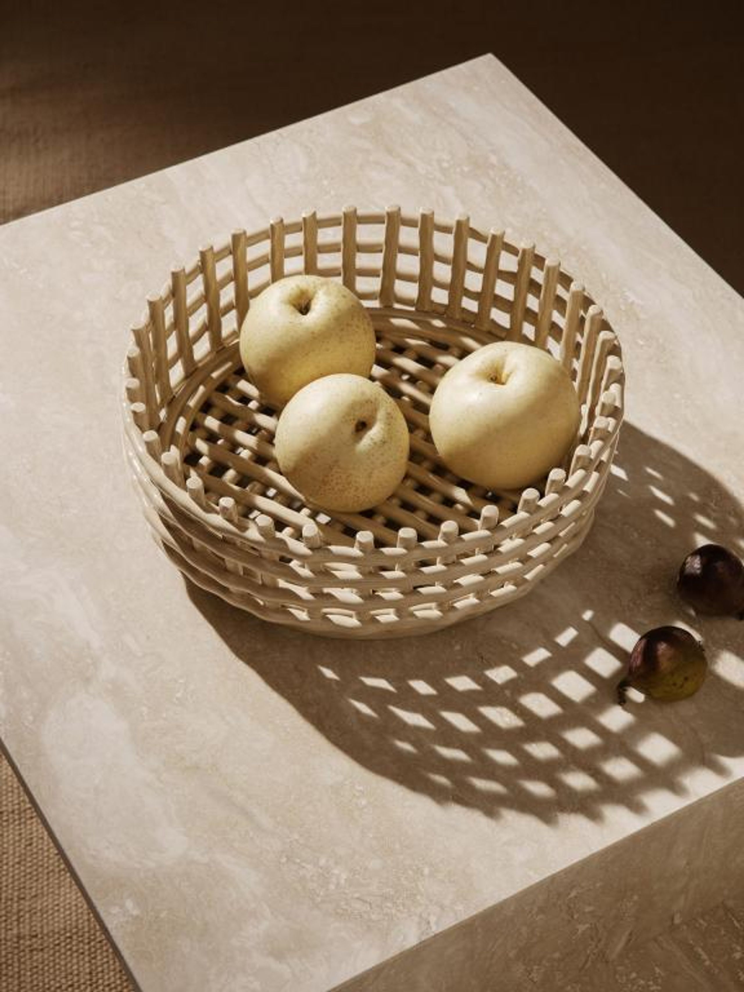 Ferm Living - Pot - Ceramic Centrepiece - Cashmere