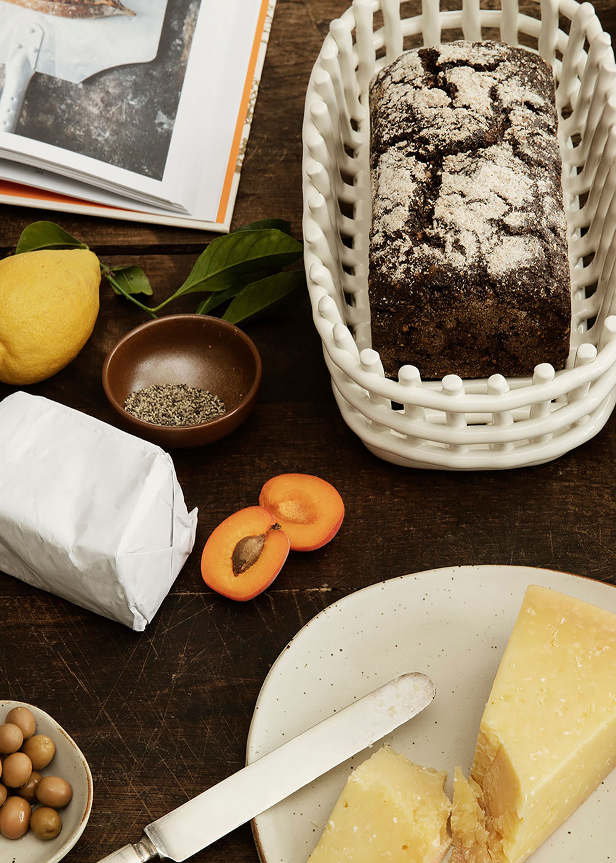 Ferm Living - - Ceramic Basket - Oval - Off White