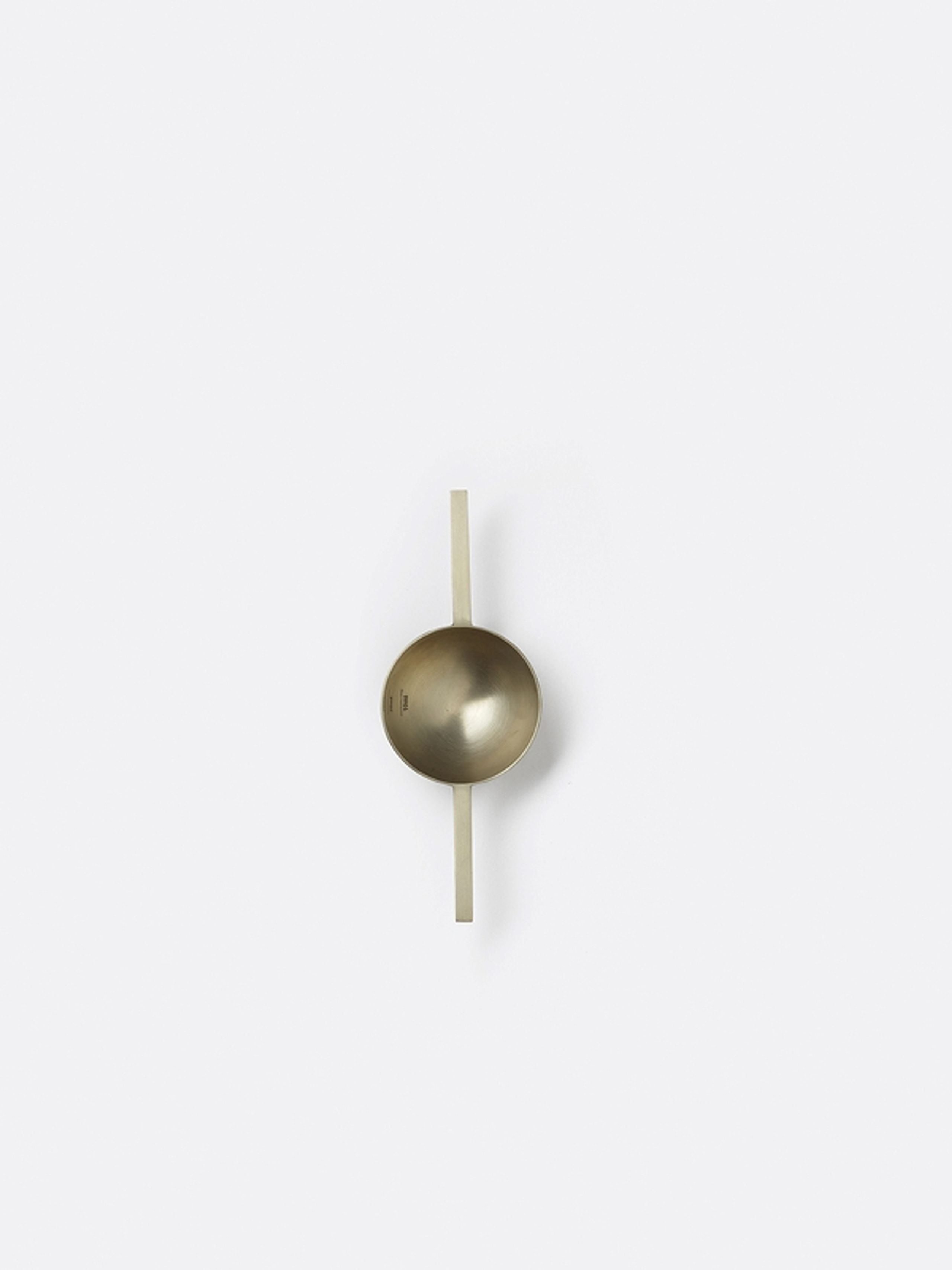 Ferm Living - Measuring Cup - Fein Tipping Measure - Brass