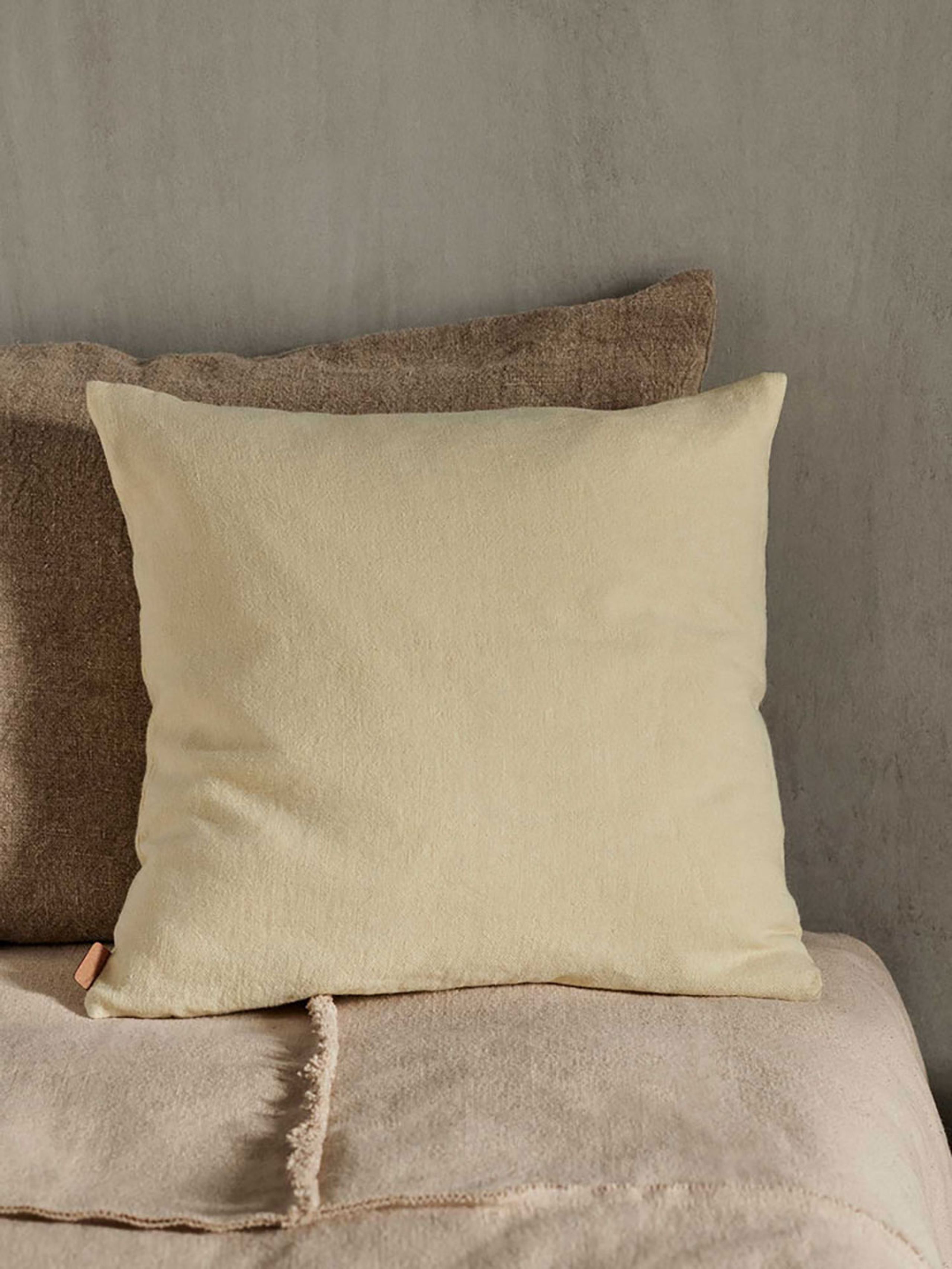 Ferm Living - Pillow - Heavy Linen Cushion - Lemon