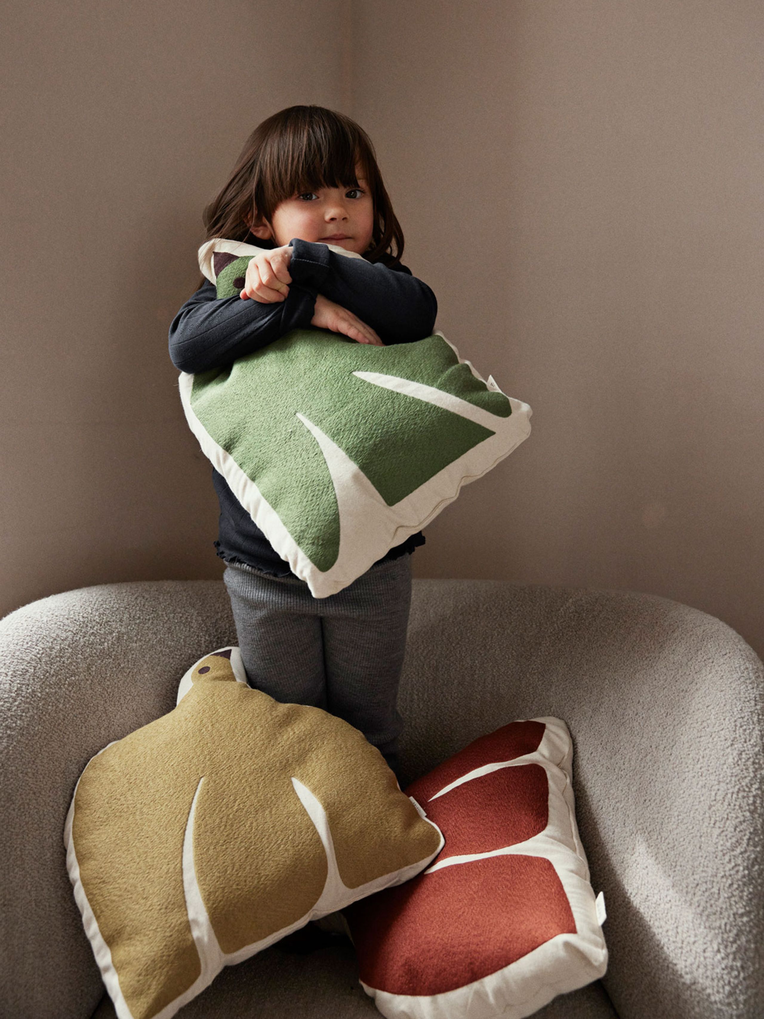 Ferm Living - - Swif Bird Cushion - Avocado Green