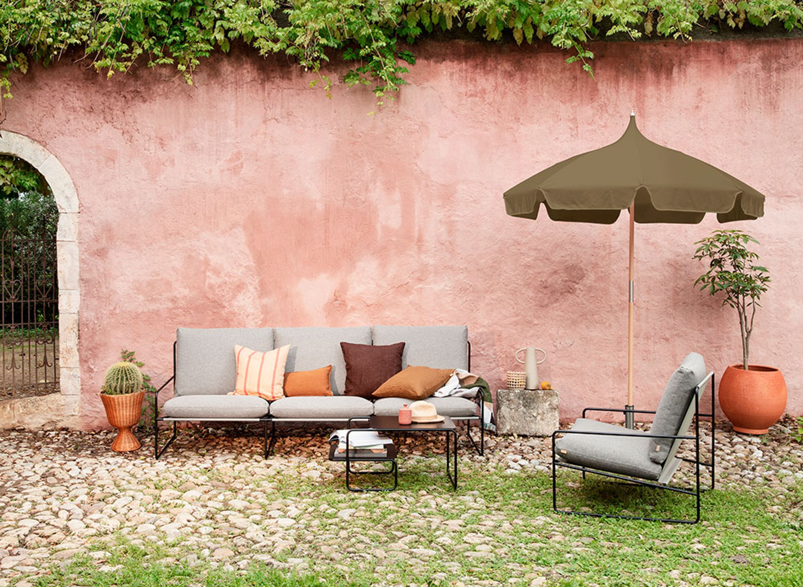 Ferm Living - Pude - Grand Cushion - Lime/Bright Blue/Choco