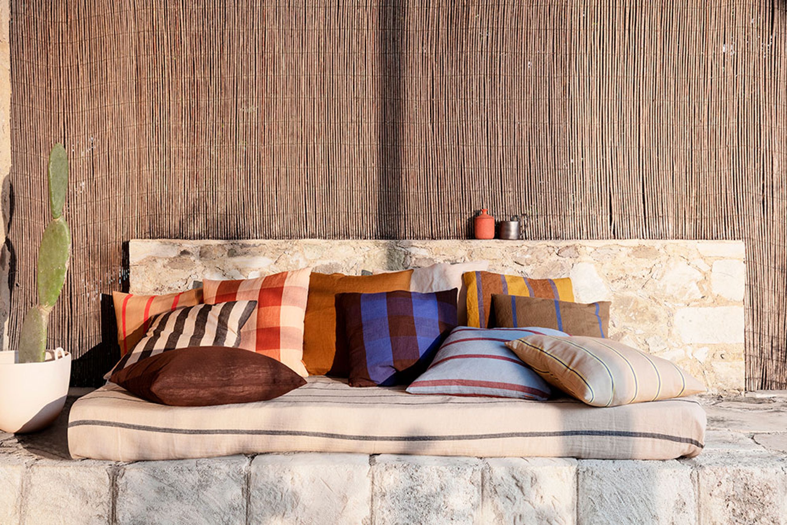 Ferm Living - Pude - Grand Cushion - Lime/Bright Blue/Choco