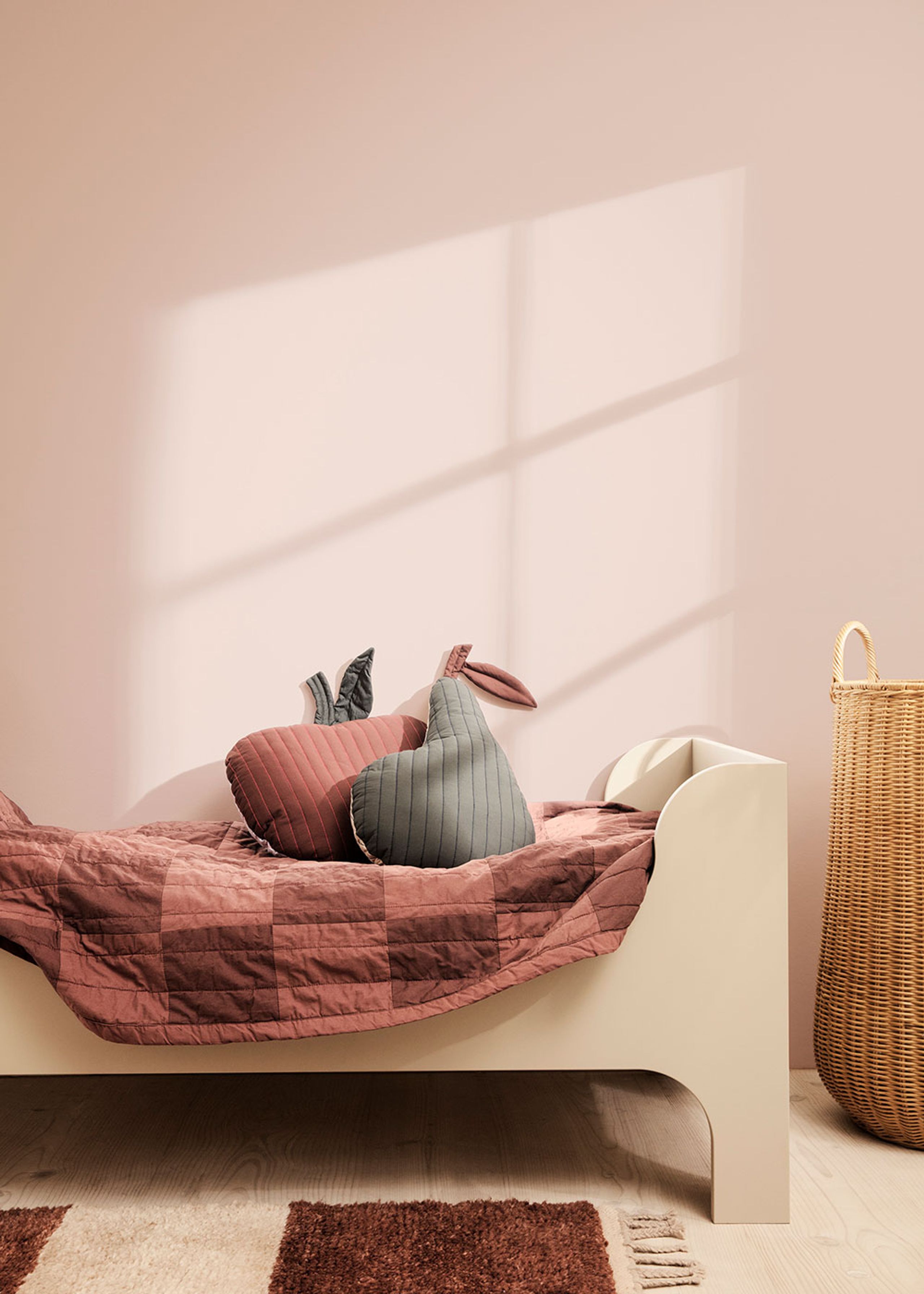 Ferm Living - Kissen - Pear Quilted Cushion - Dark Green