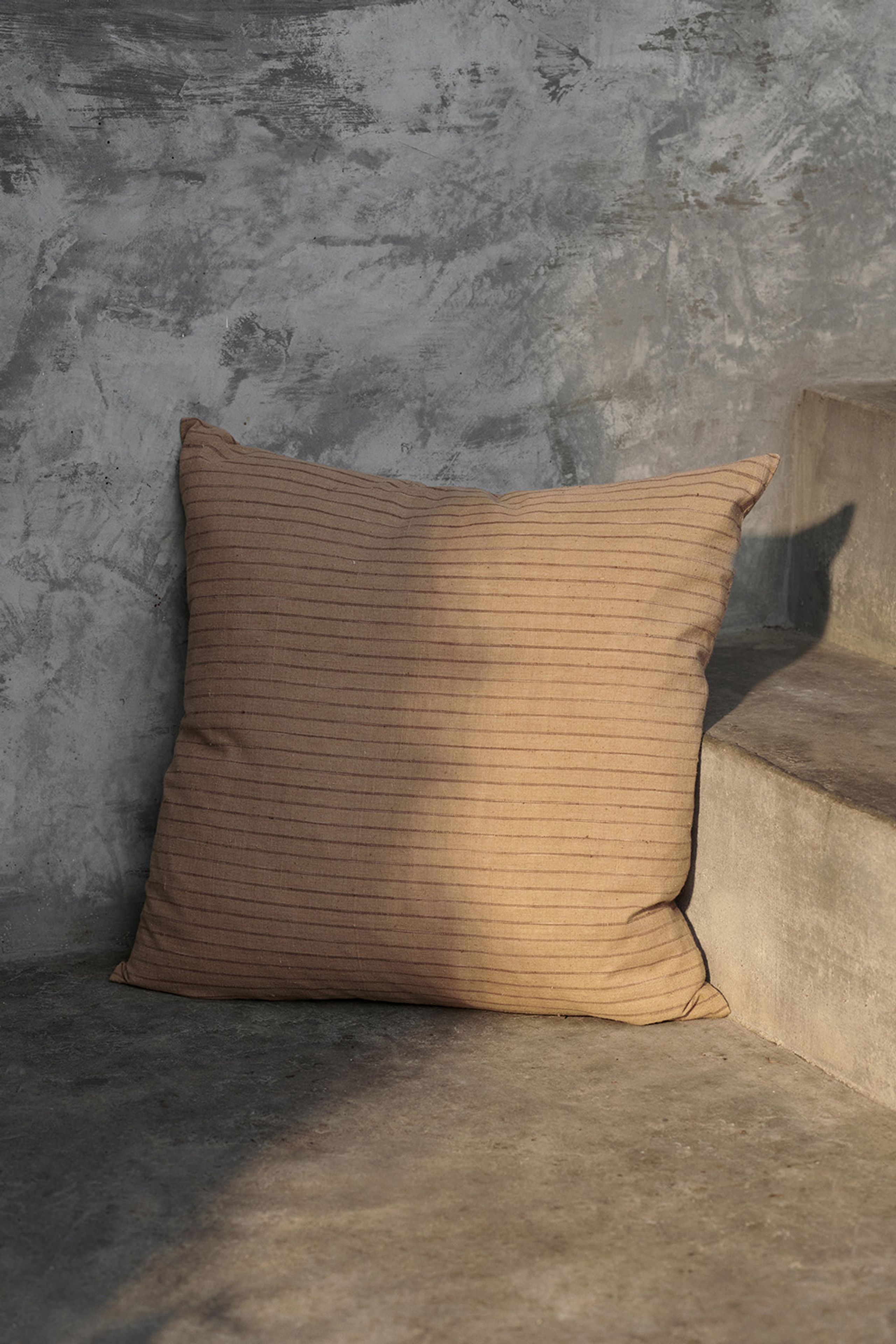 Ferm Living - Pudebetræk - Brown Cotton Cushion Cover - Stripe