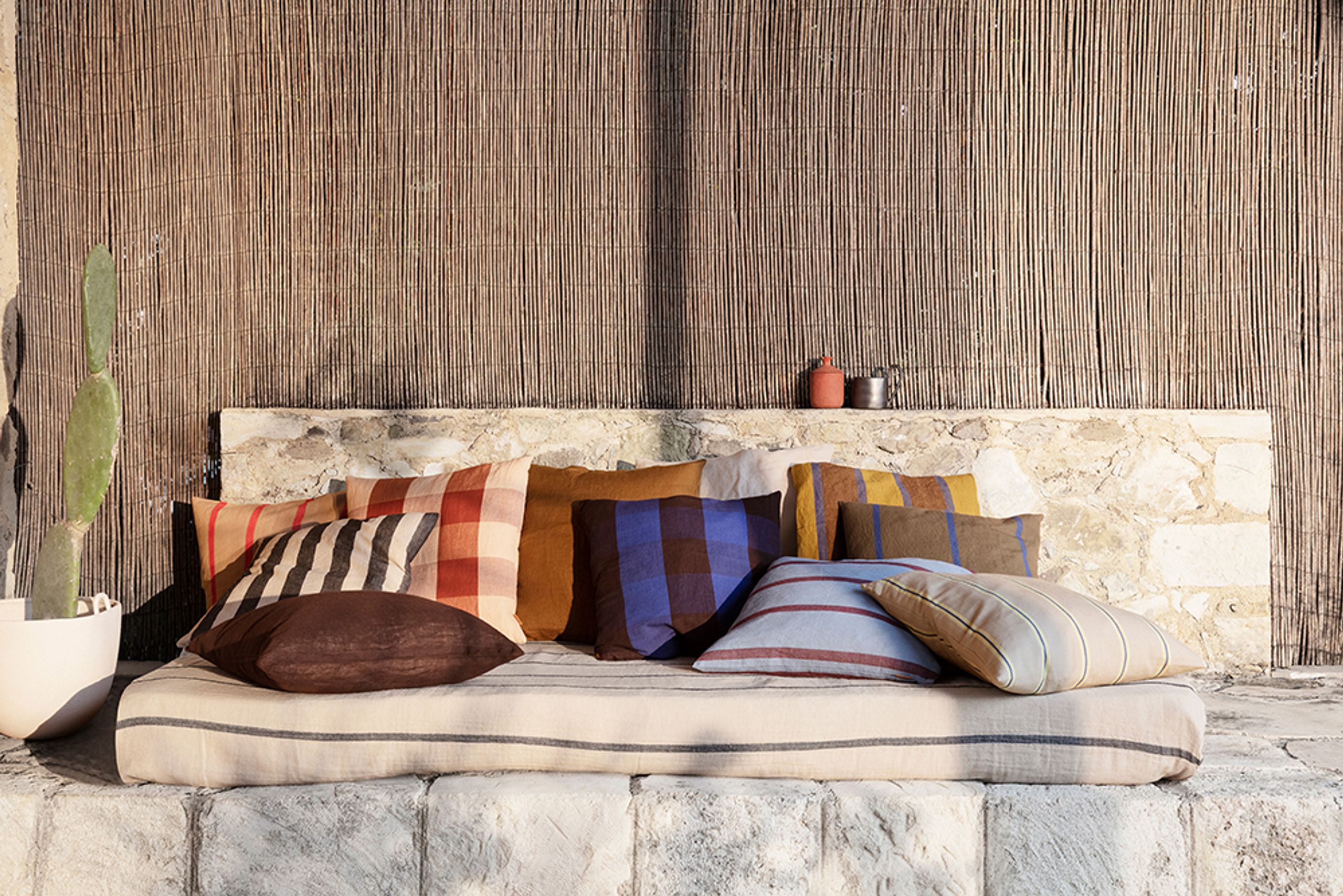 Ferm Living - Cushion cover - Grand Cushion Cover - Off-white/Chocolat