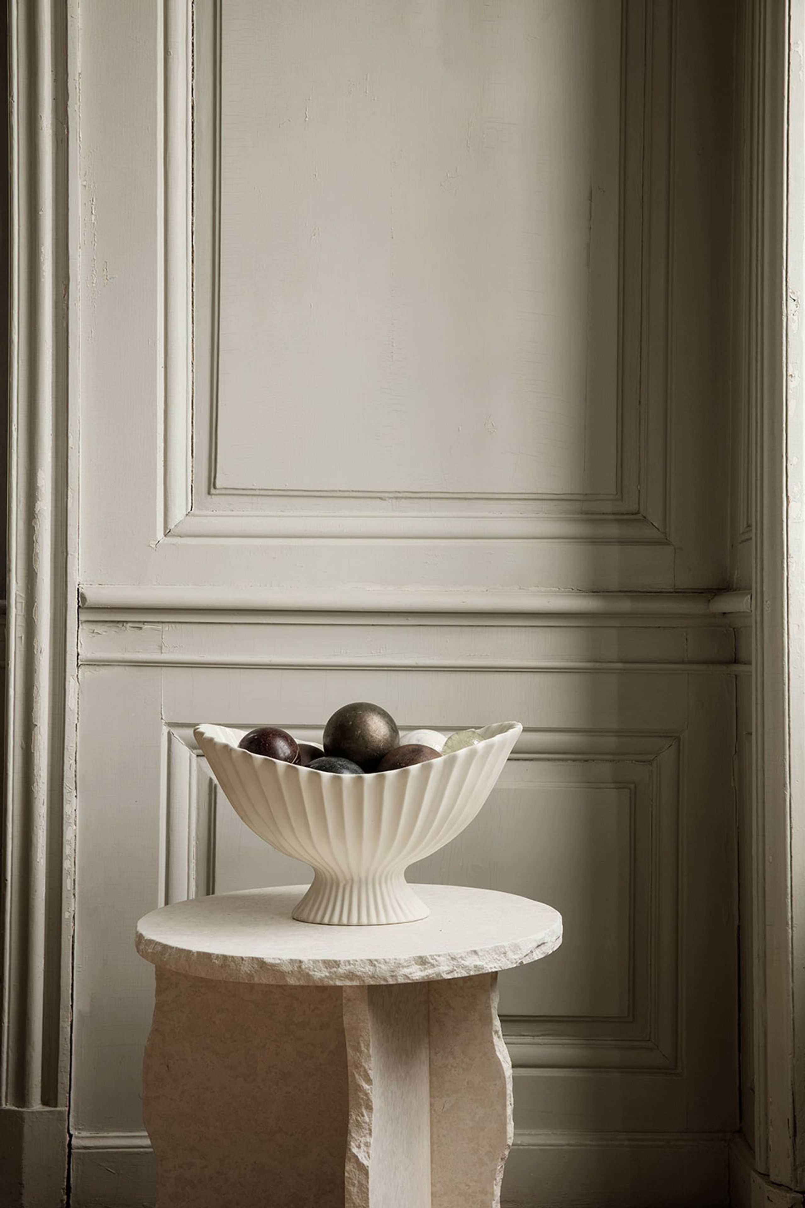 Ferm Living - Serving bowl - Fountain Centrepiece - 41 - Off-White