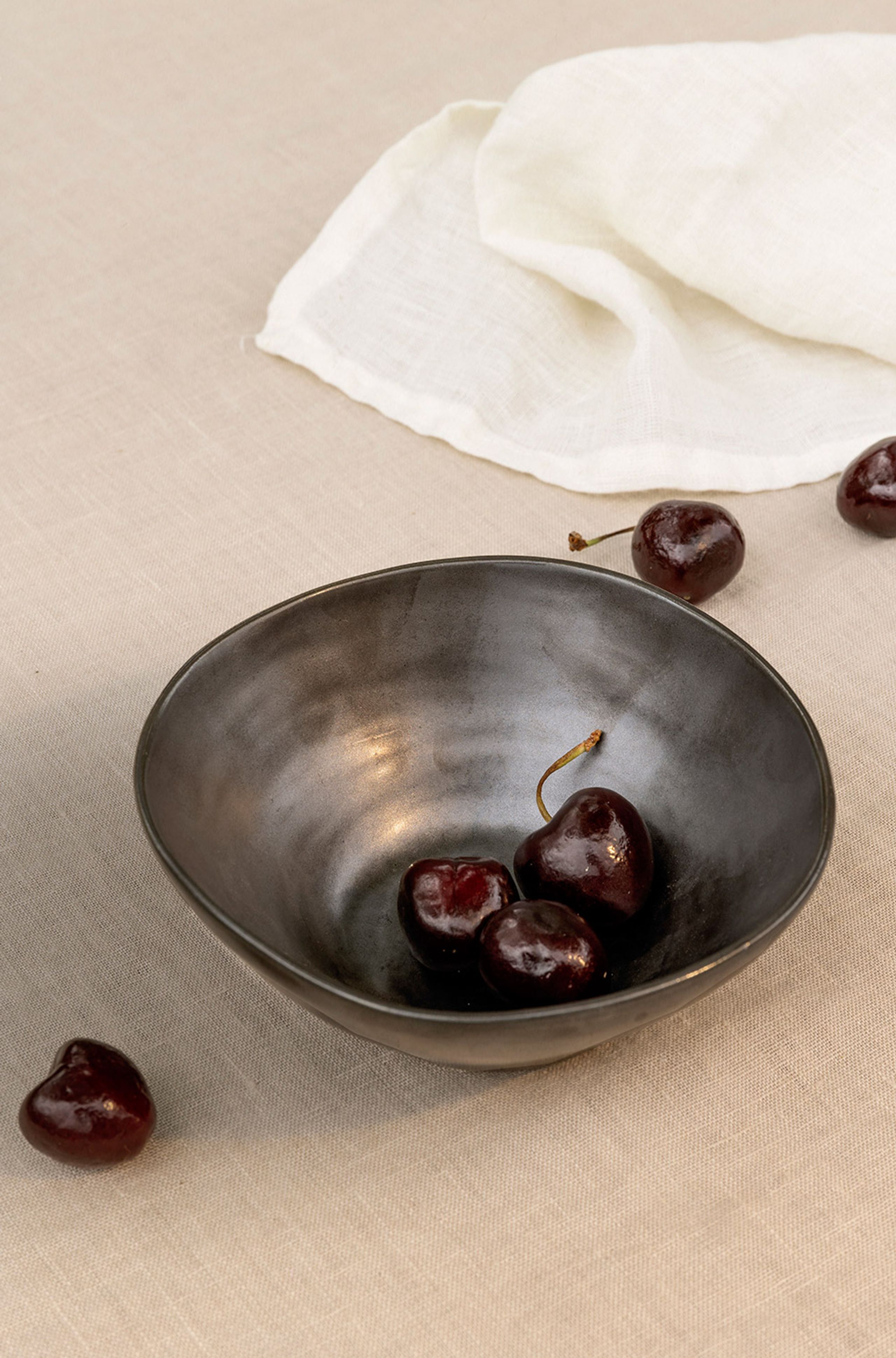 Ferm Living - Bowl - Flow Bowl - Off-White Speckle - Large