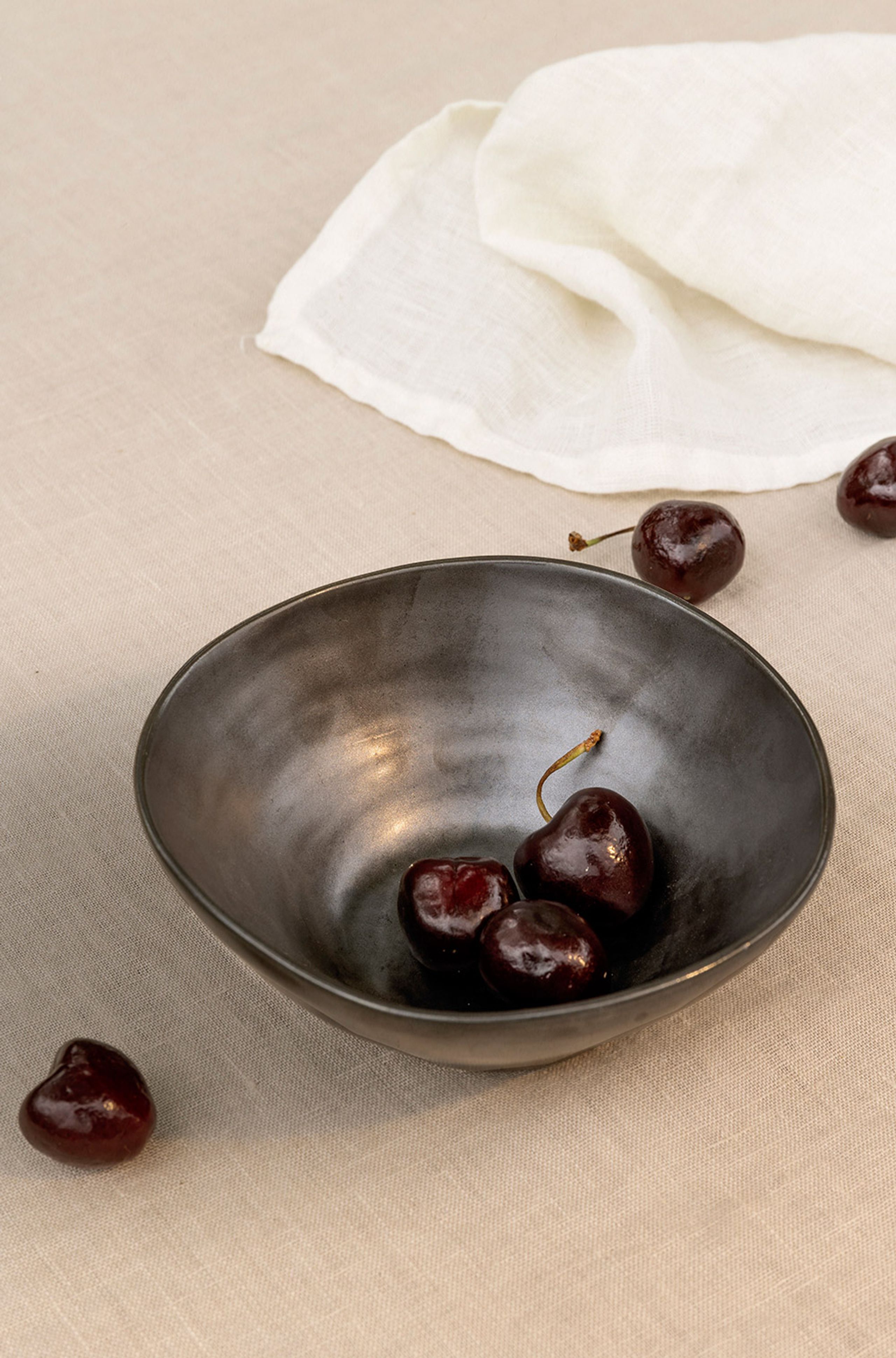 Ferm Living - Bowl - Flow Bowl - Off-White Speckle - Small