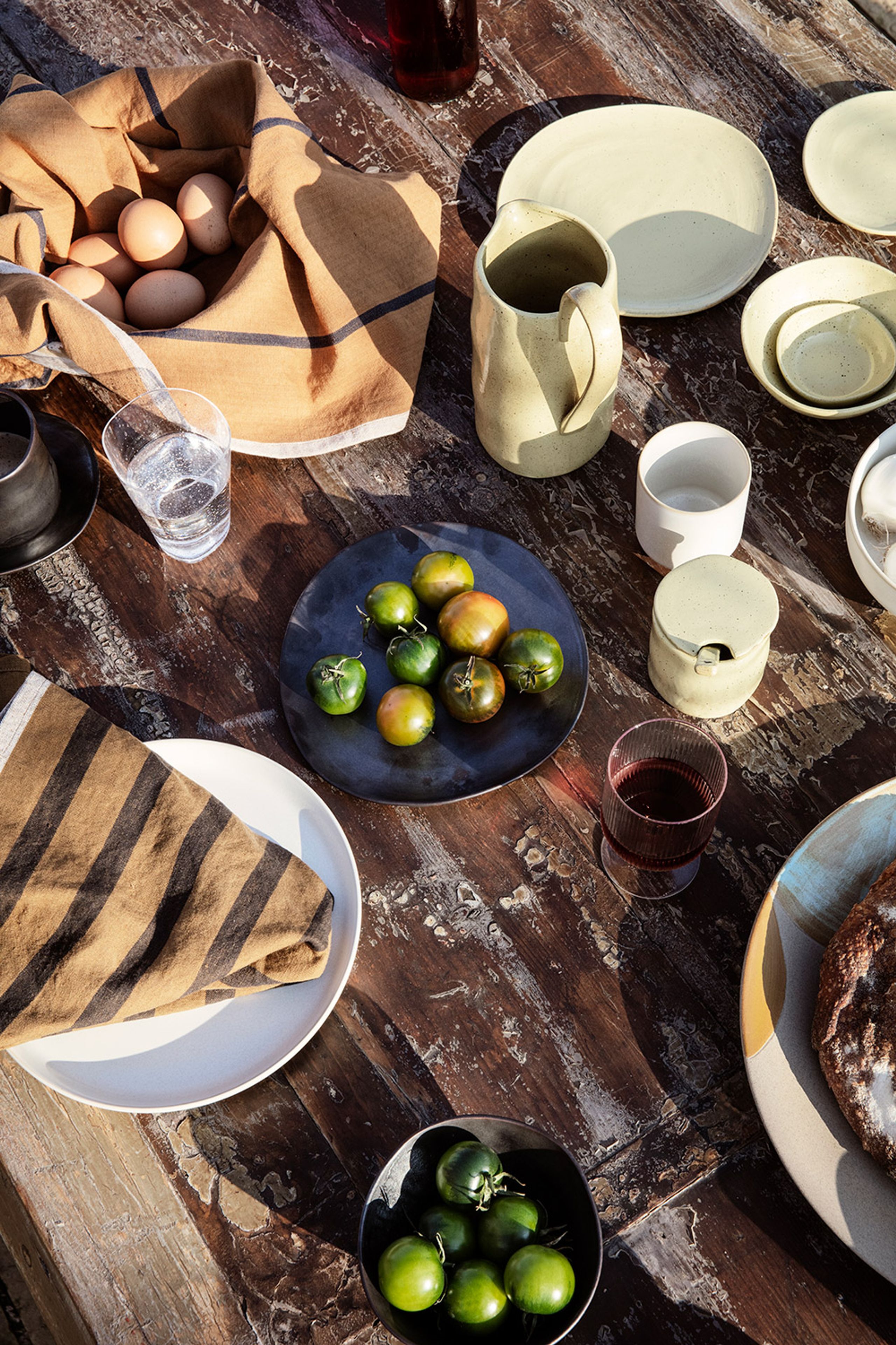 Ferm Living - Bowl - Flow Bowl - Off-White Speckle - Small