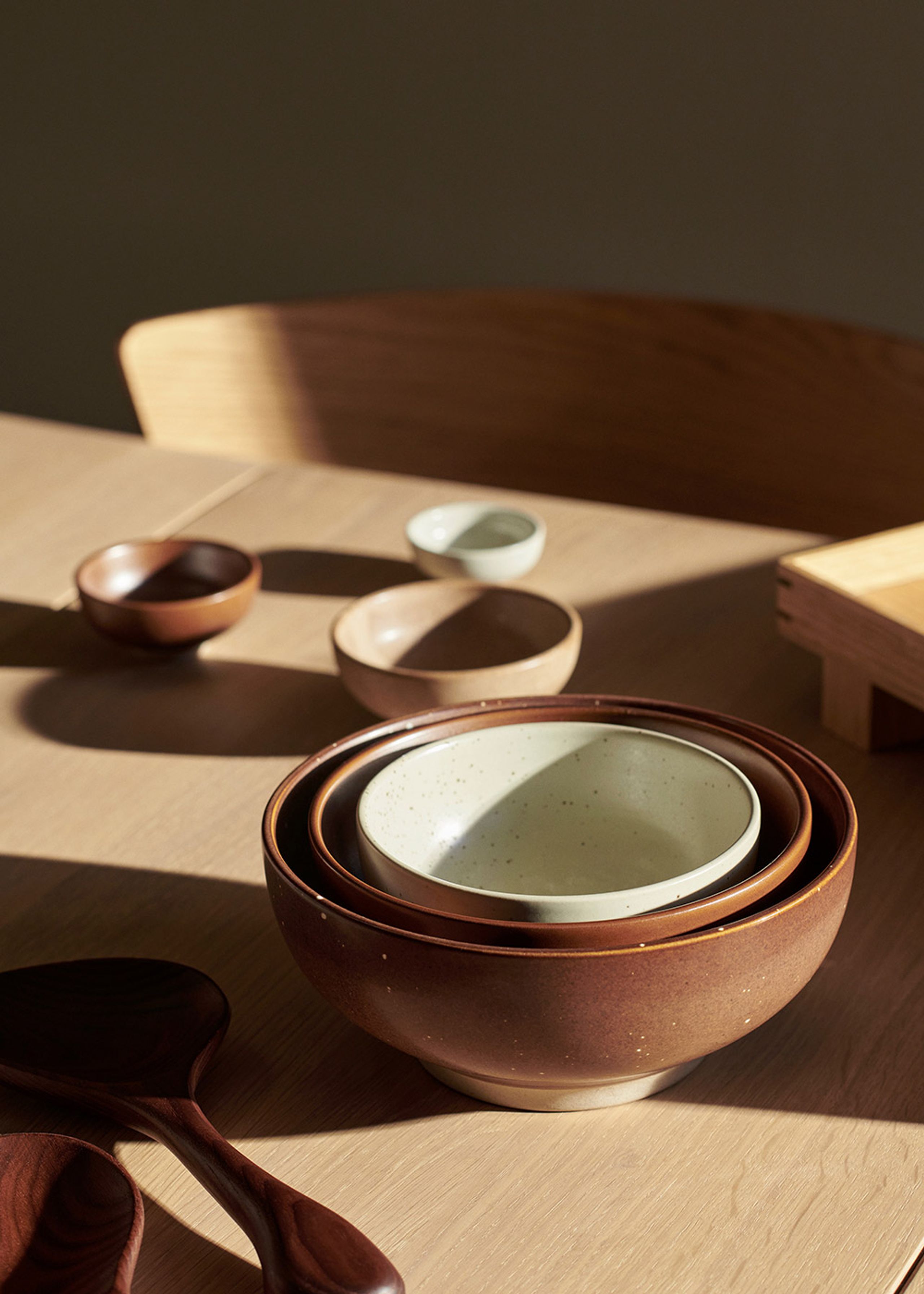 Ferm Living - Salute - Midi Bowls - Multi Brown