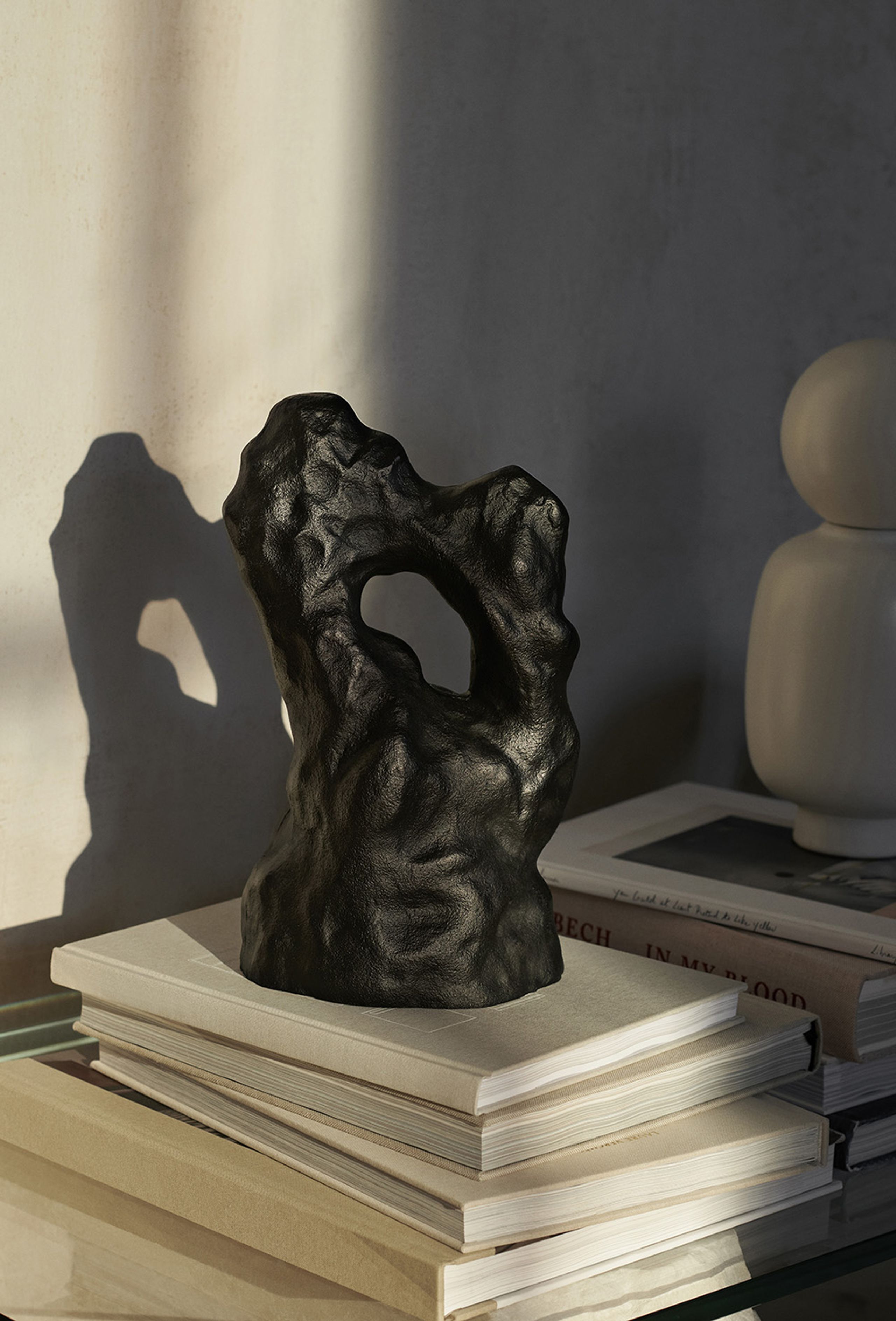 Ferm Living - Scultura - Grotto Piece - Black