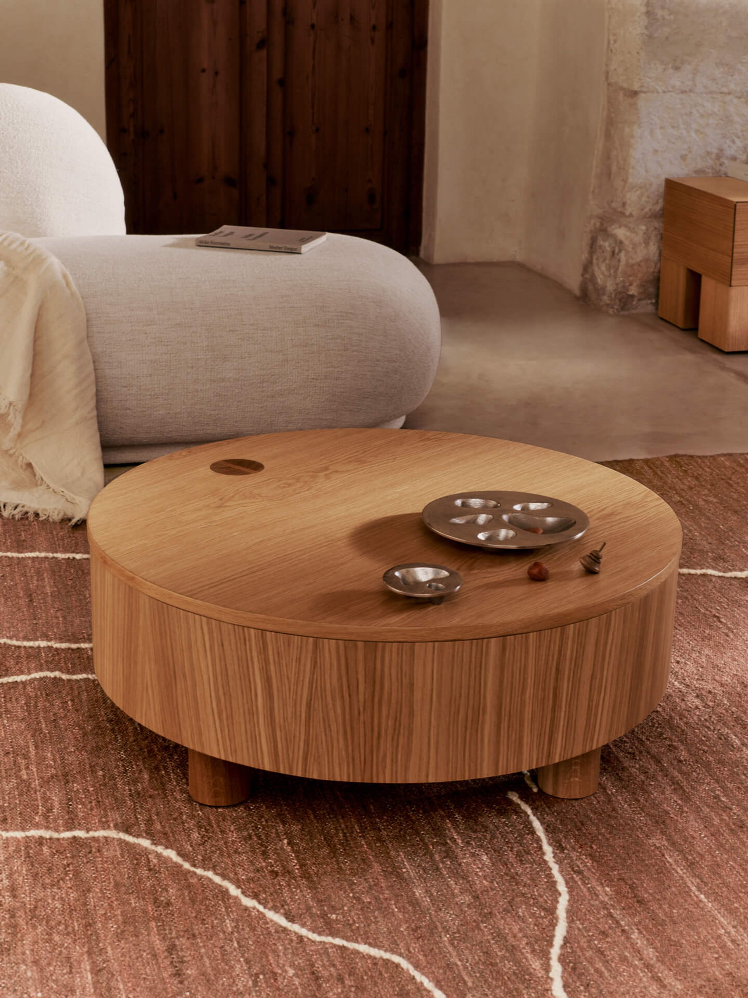 Ferm Living - Coffee Table - Olles Storage Table - Ø80 - Natural Oak Veneer